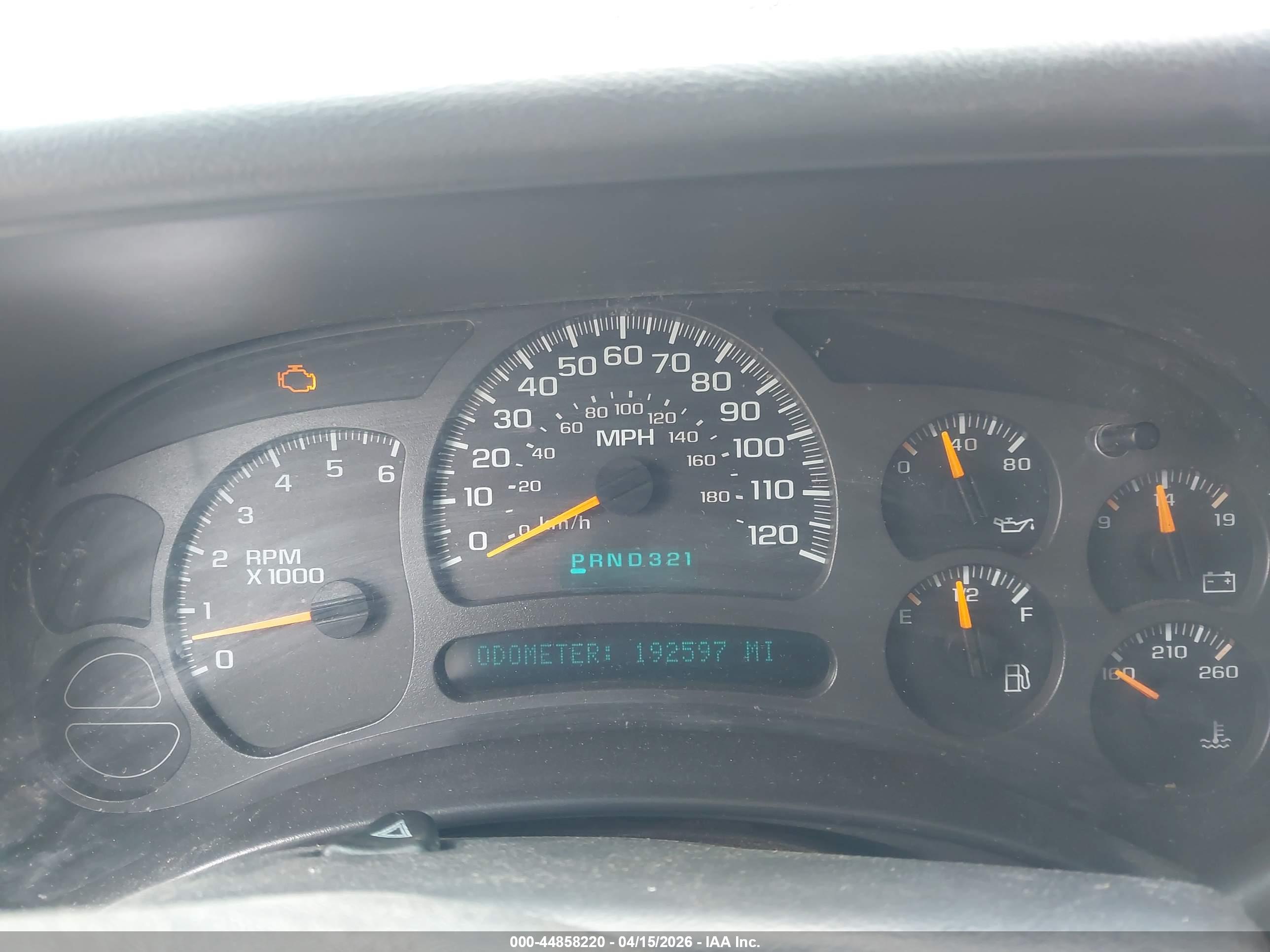 CHEVROLET SILVERADO image 7