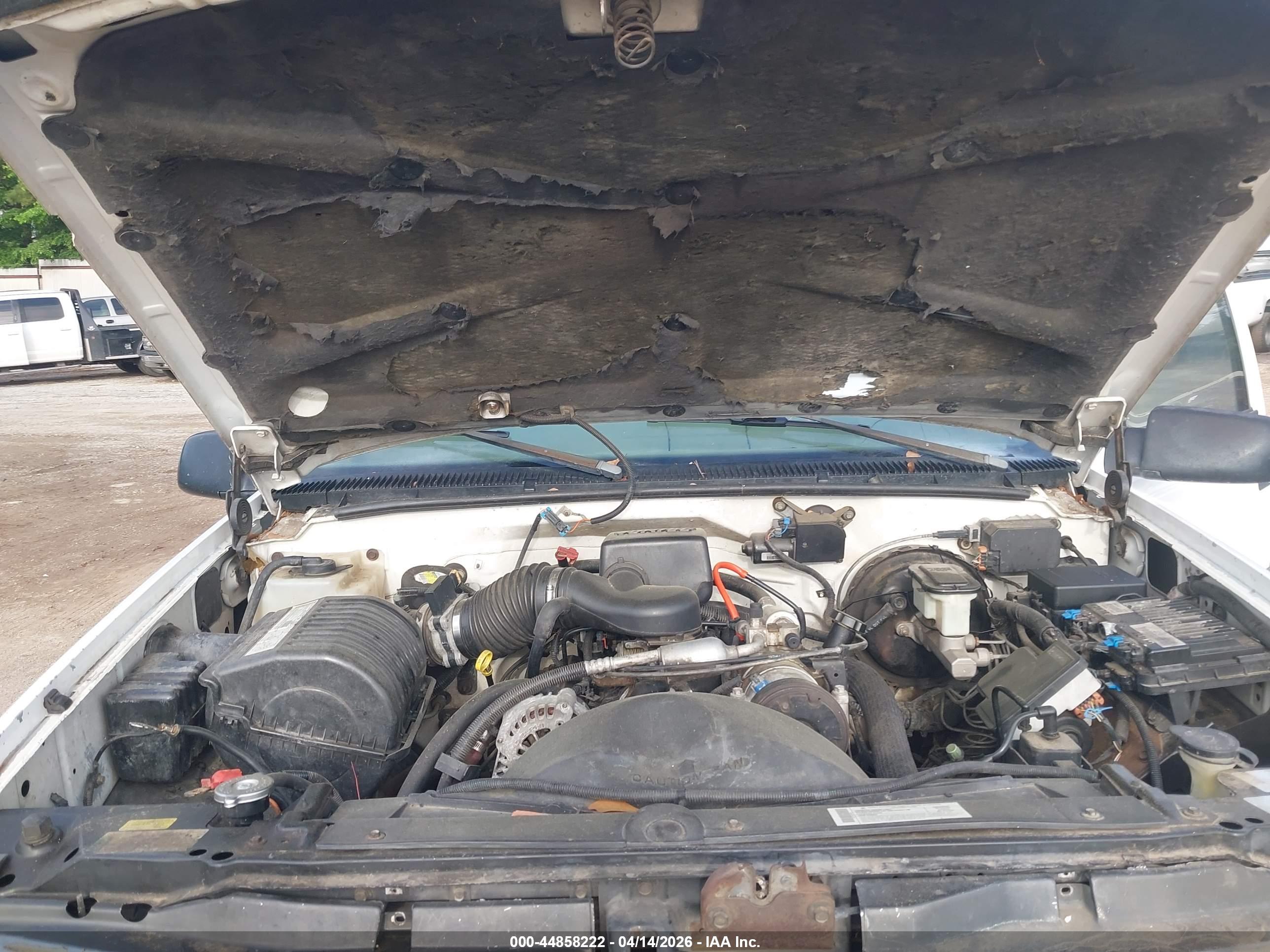 CHEVROLET K2500 image 10