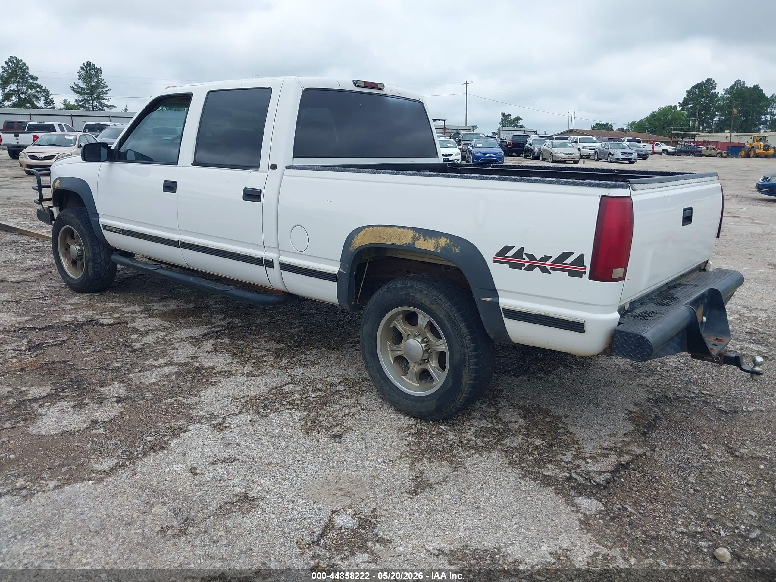 CHEVROLET K2500 image 3
