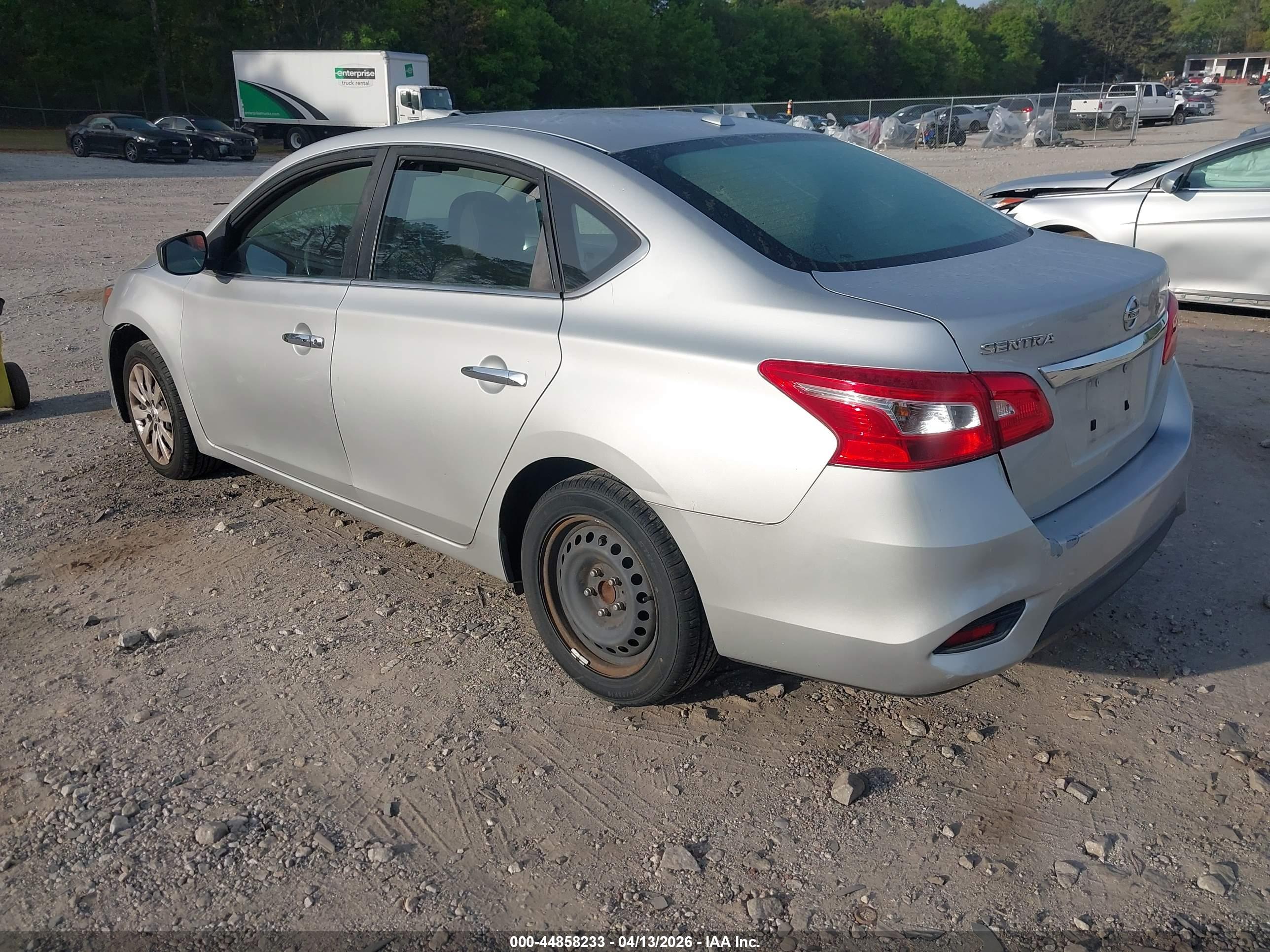NISSAN SENTRA image 3