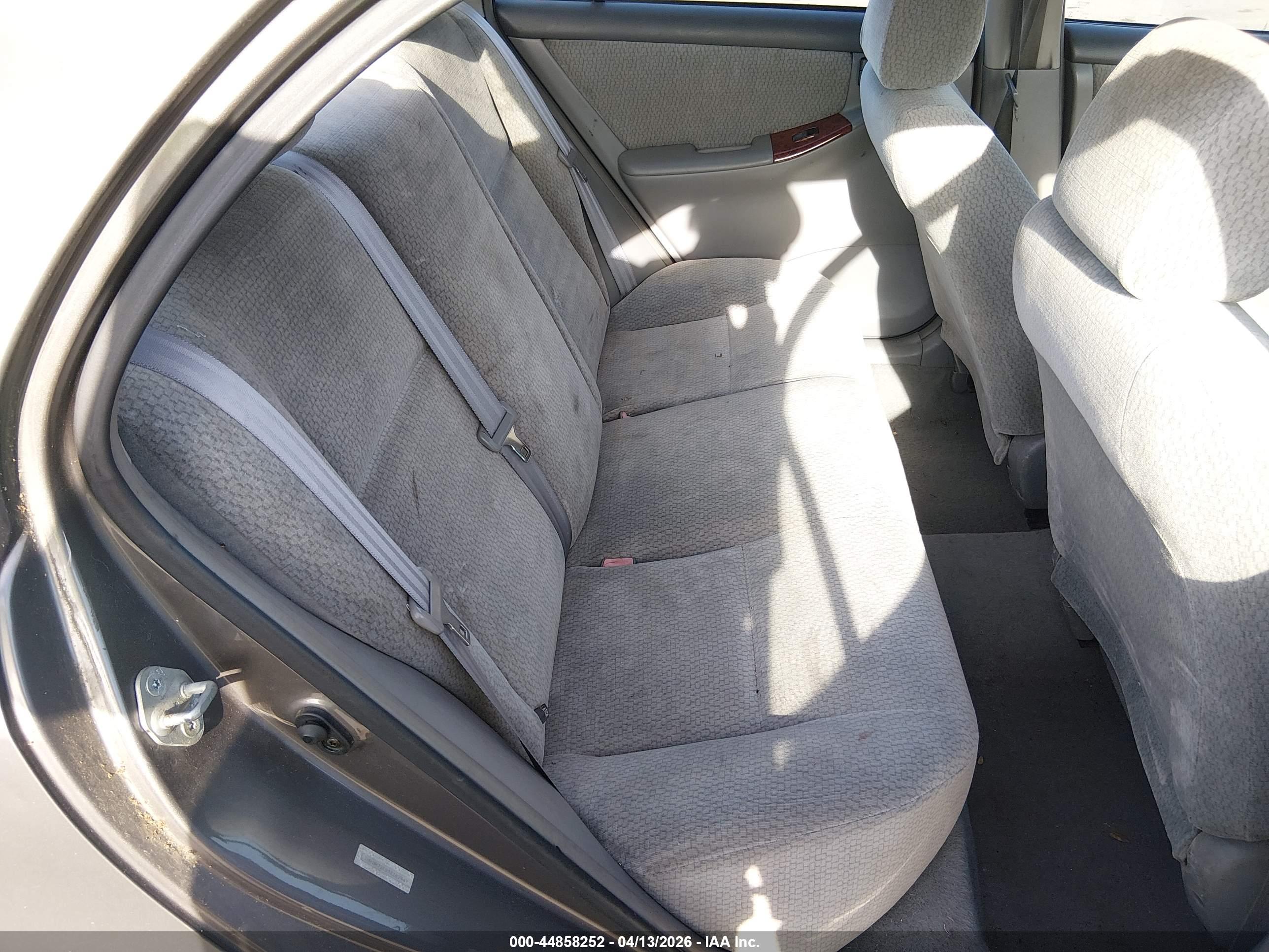 TOYOTA COROLLA image 8