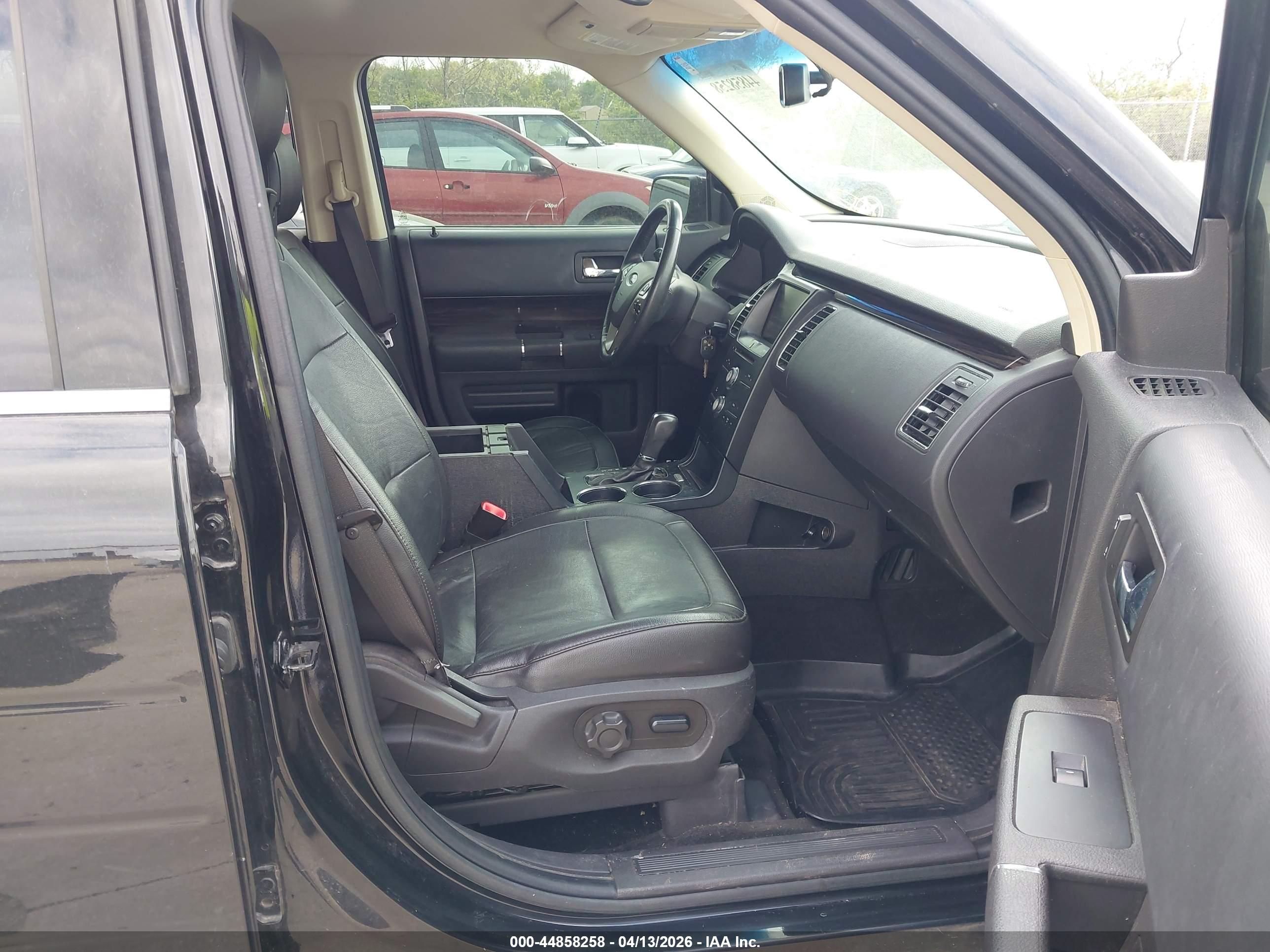 FORD FLEX image 5