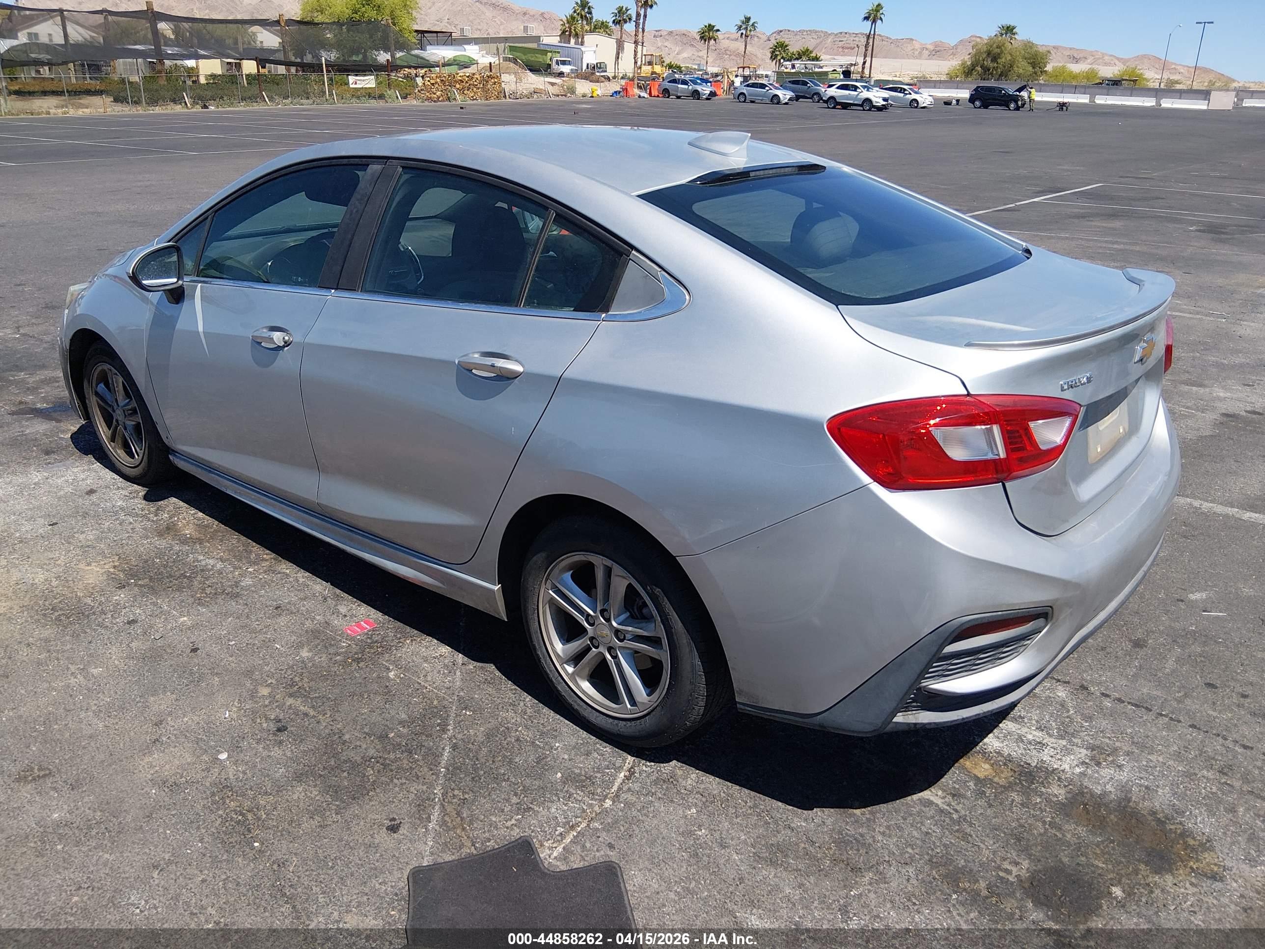 CHEVROLET CRUZE image 3