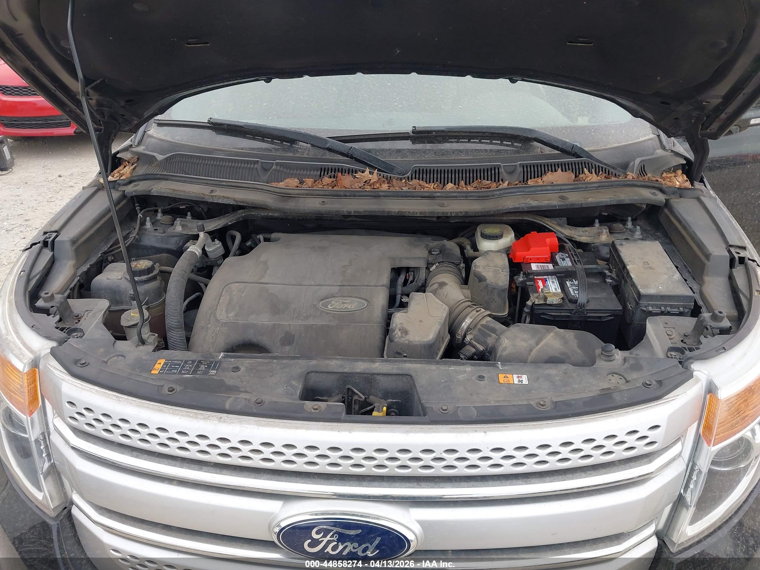 FORD EXPLORER image 10