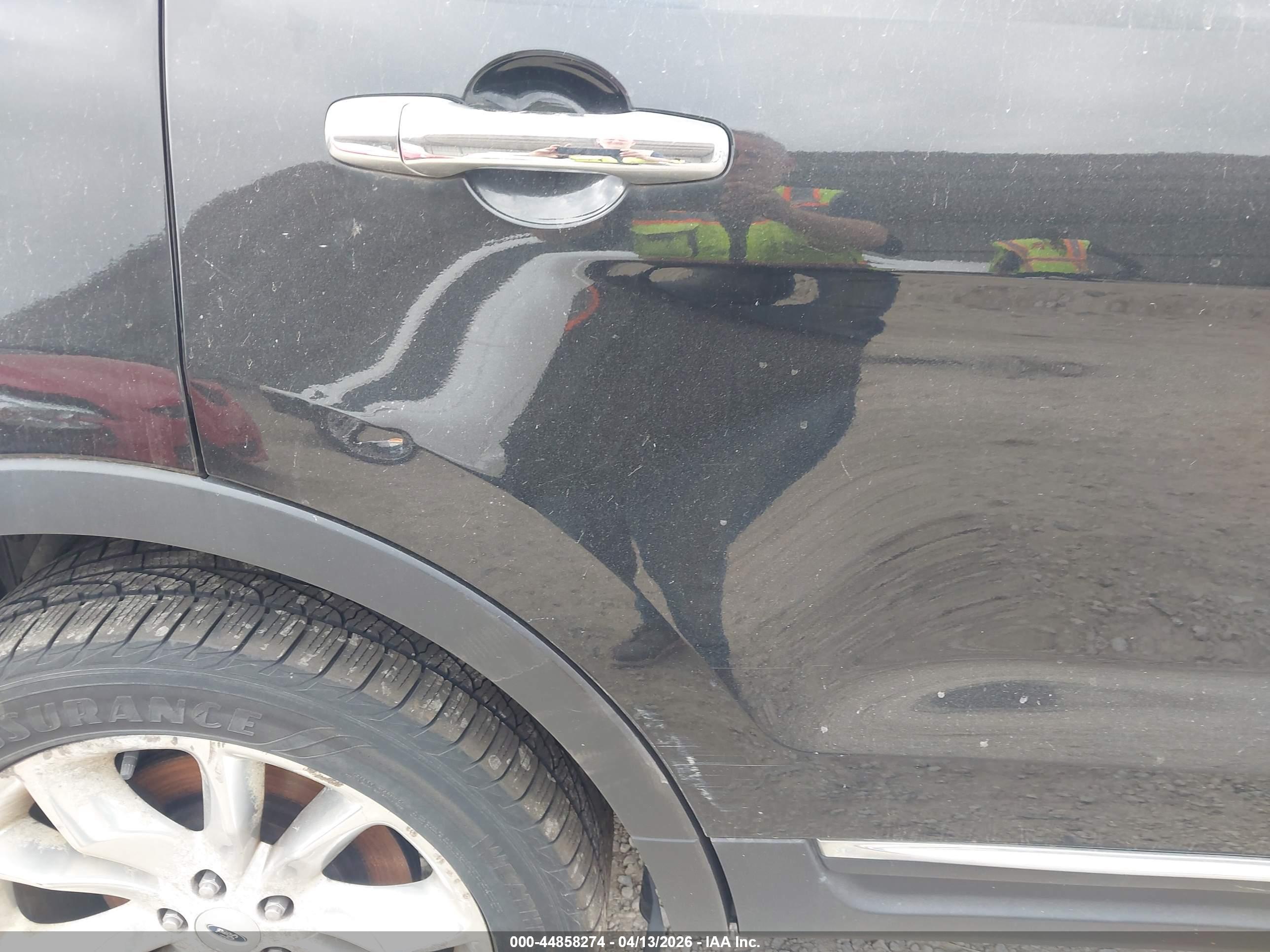 FORD EXPLORER image 6