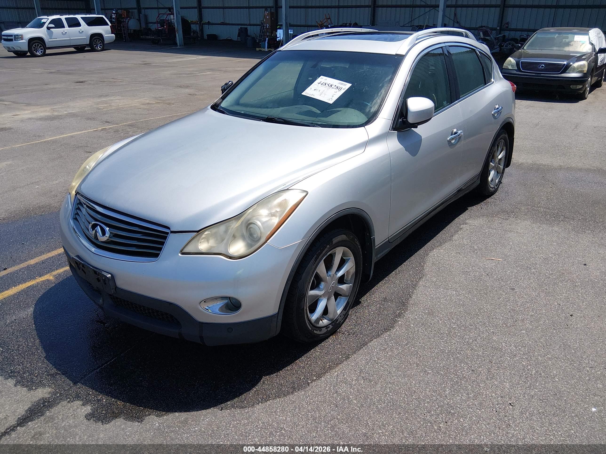 INFINITI EX35 image 2
