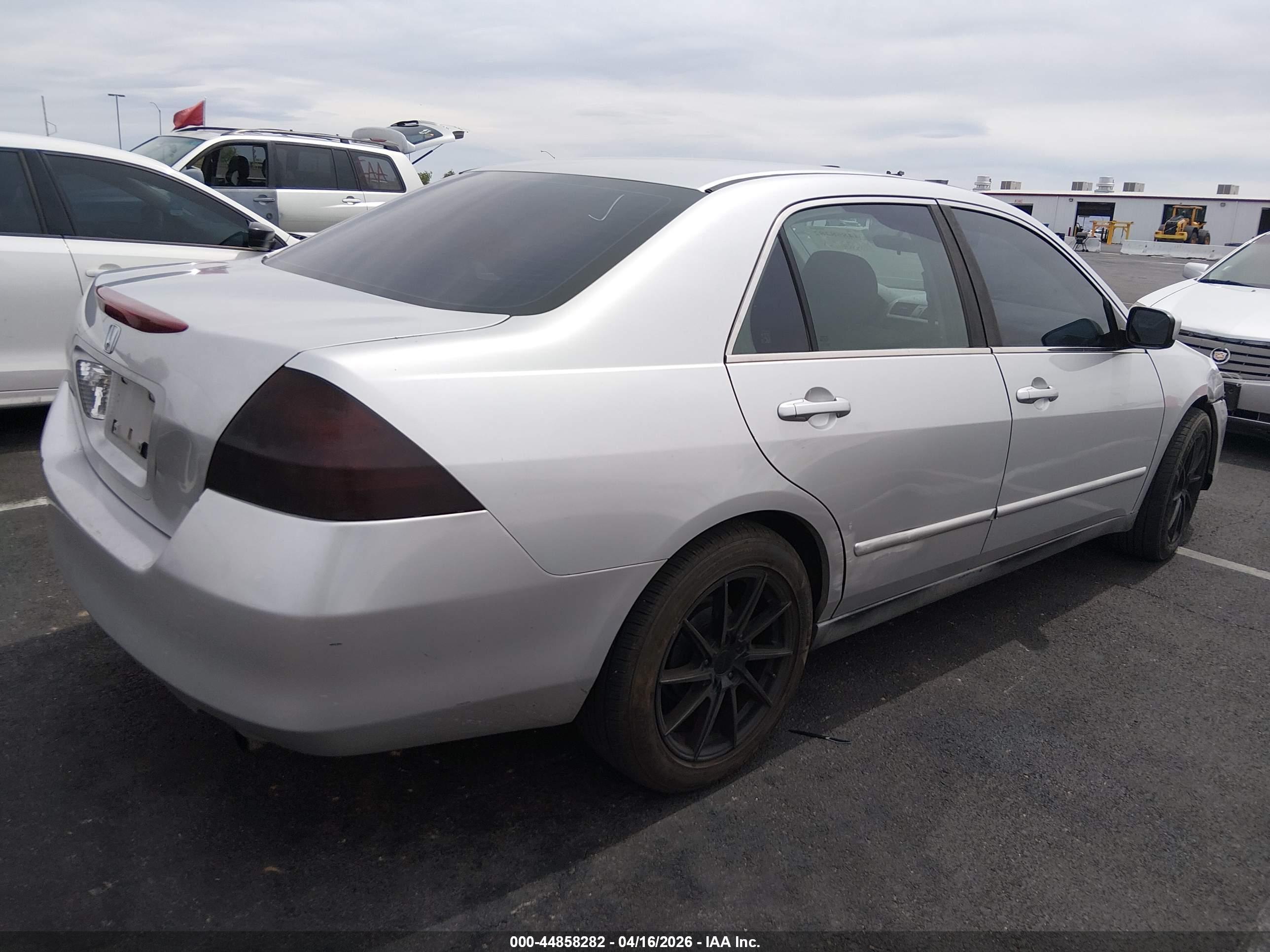 HONDA ACCORD image 4