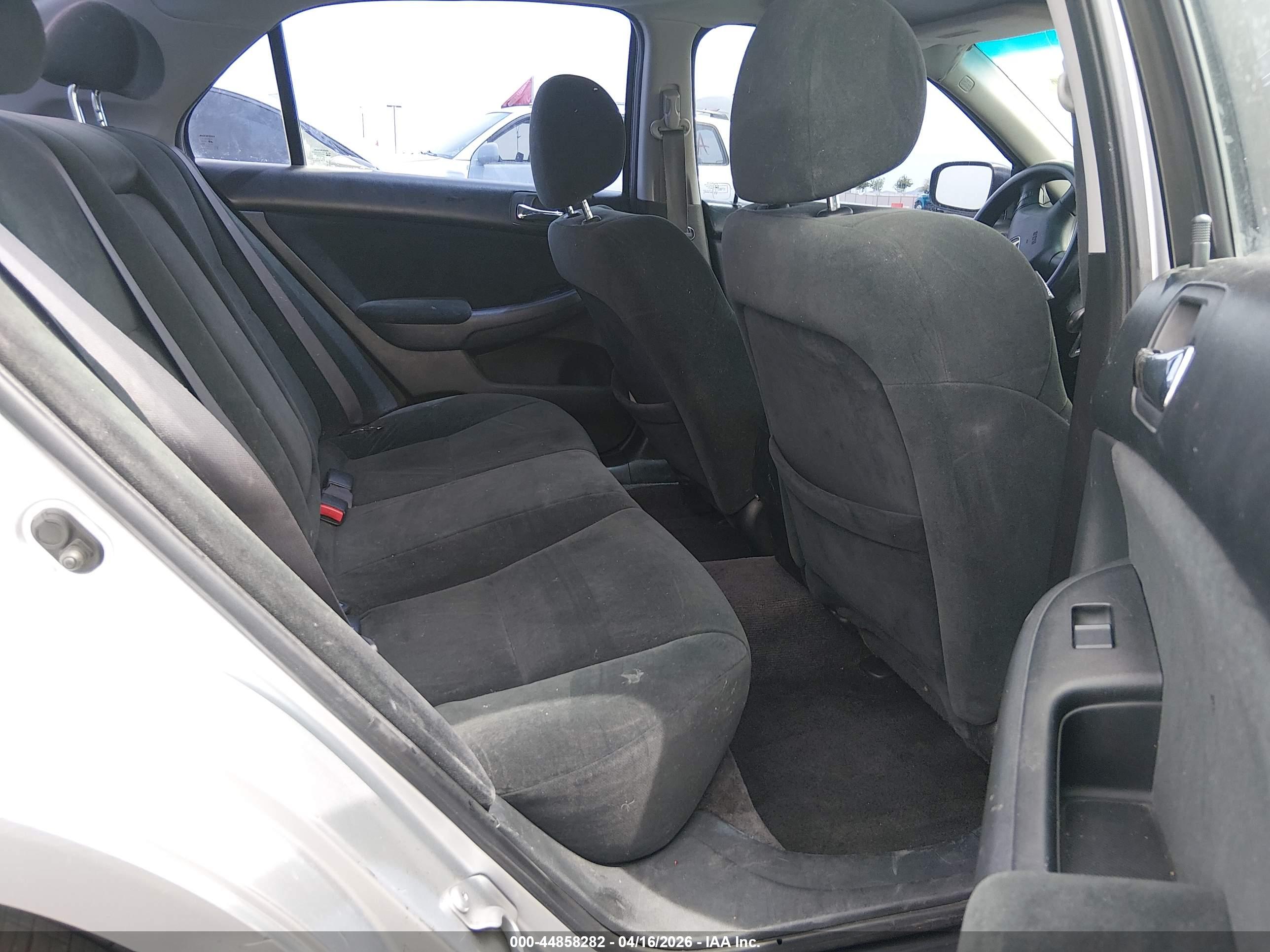 HONDA ACCORD image 8
