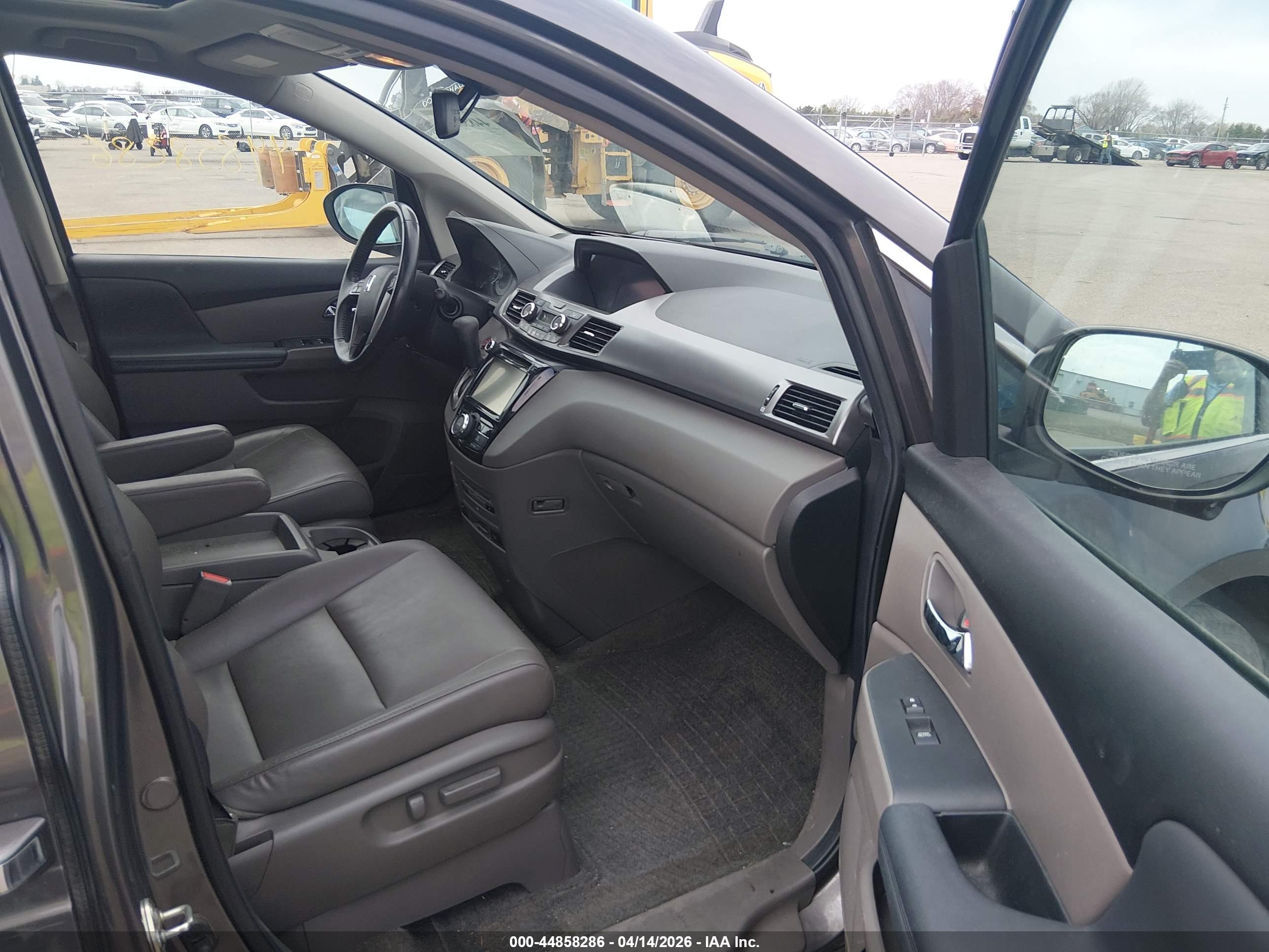 HONDA ODYSSEY image 5