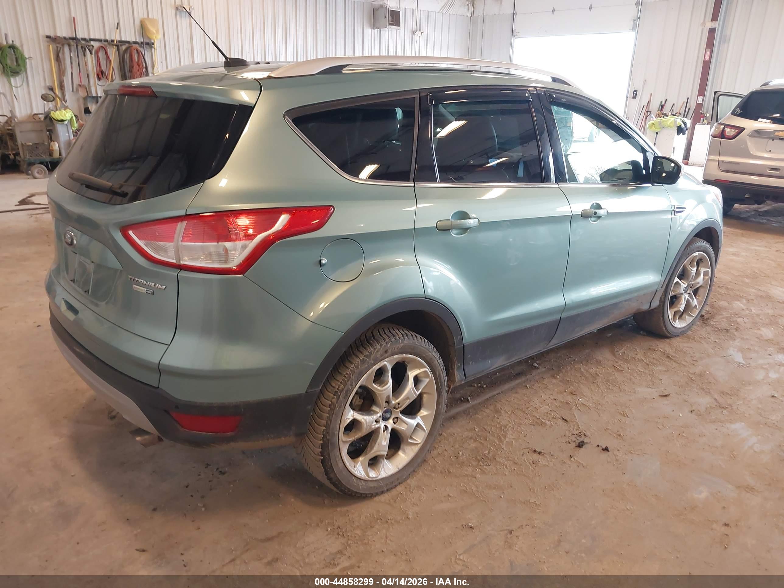 FORD ESCAPE image 4