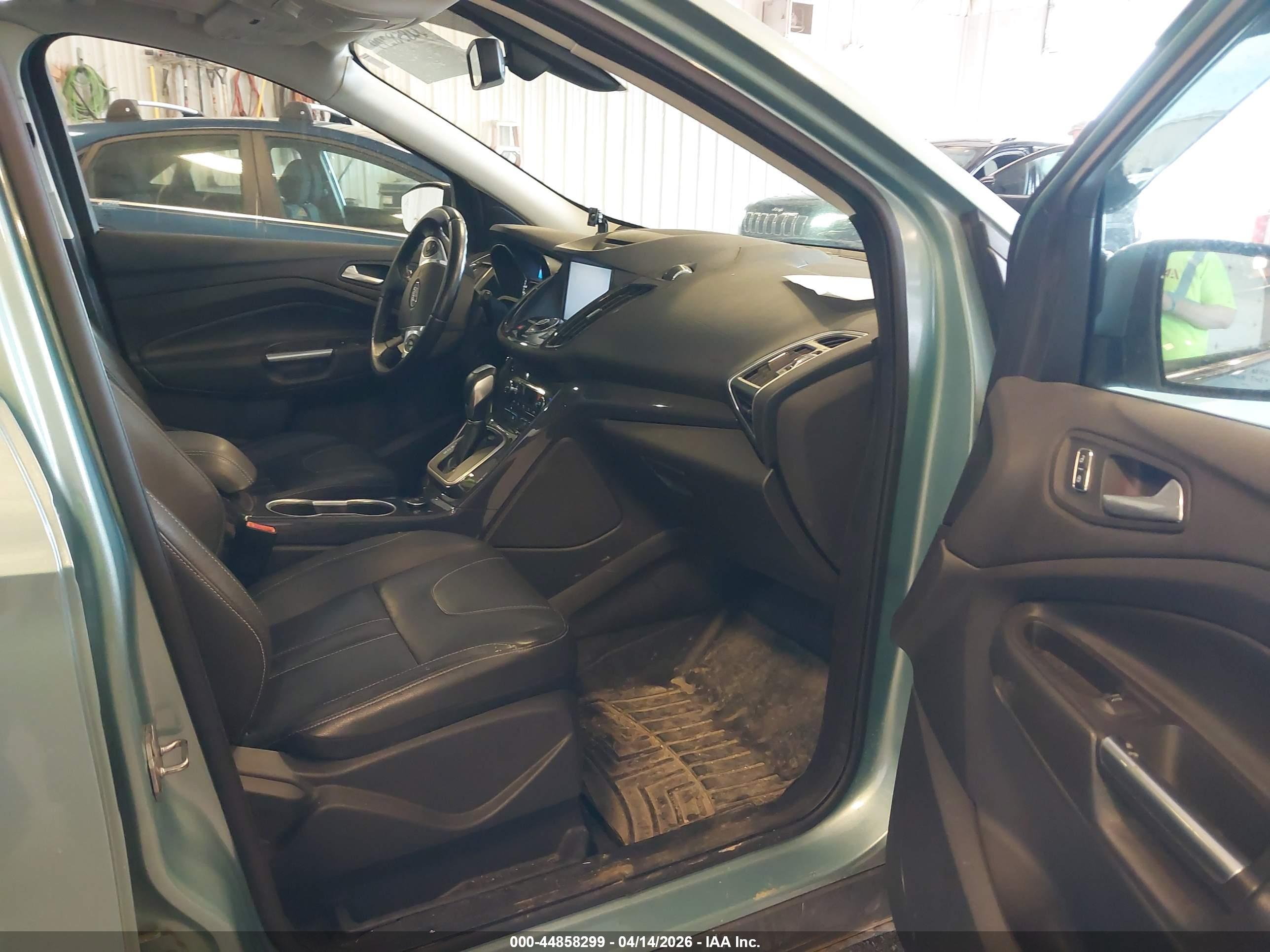 FORD ESCAPE image 5