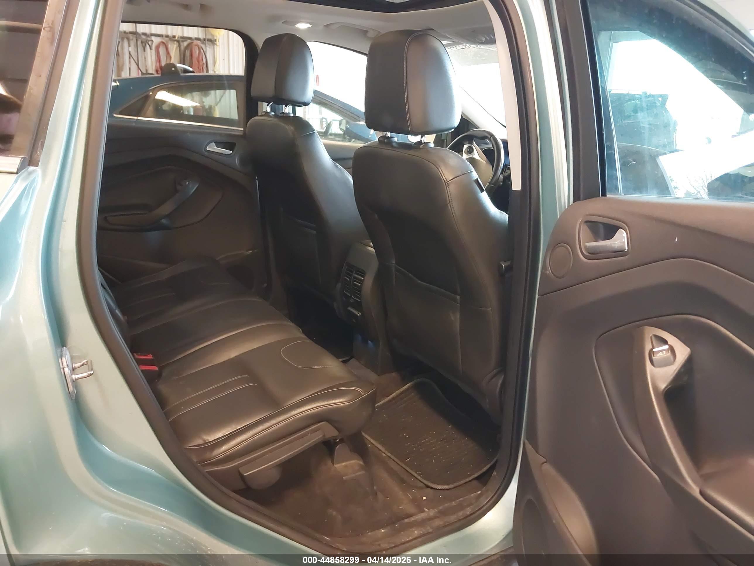 FORD ESCAPE image 8