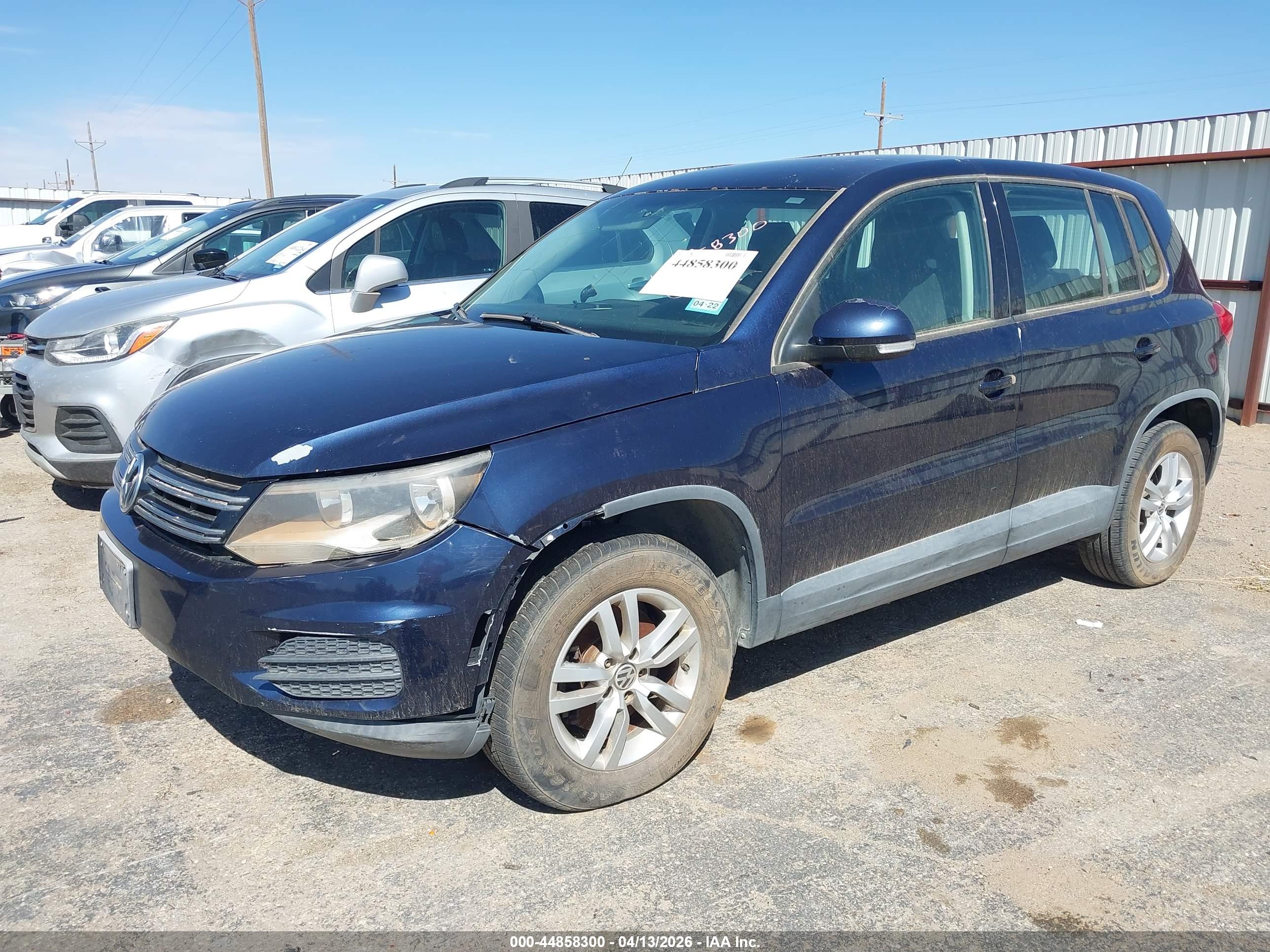 VOLKSWAGEN TIGUAN image 2