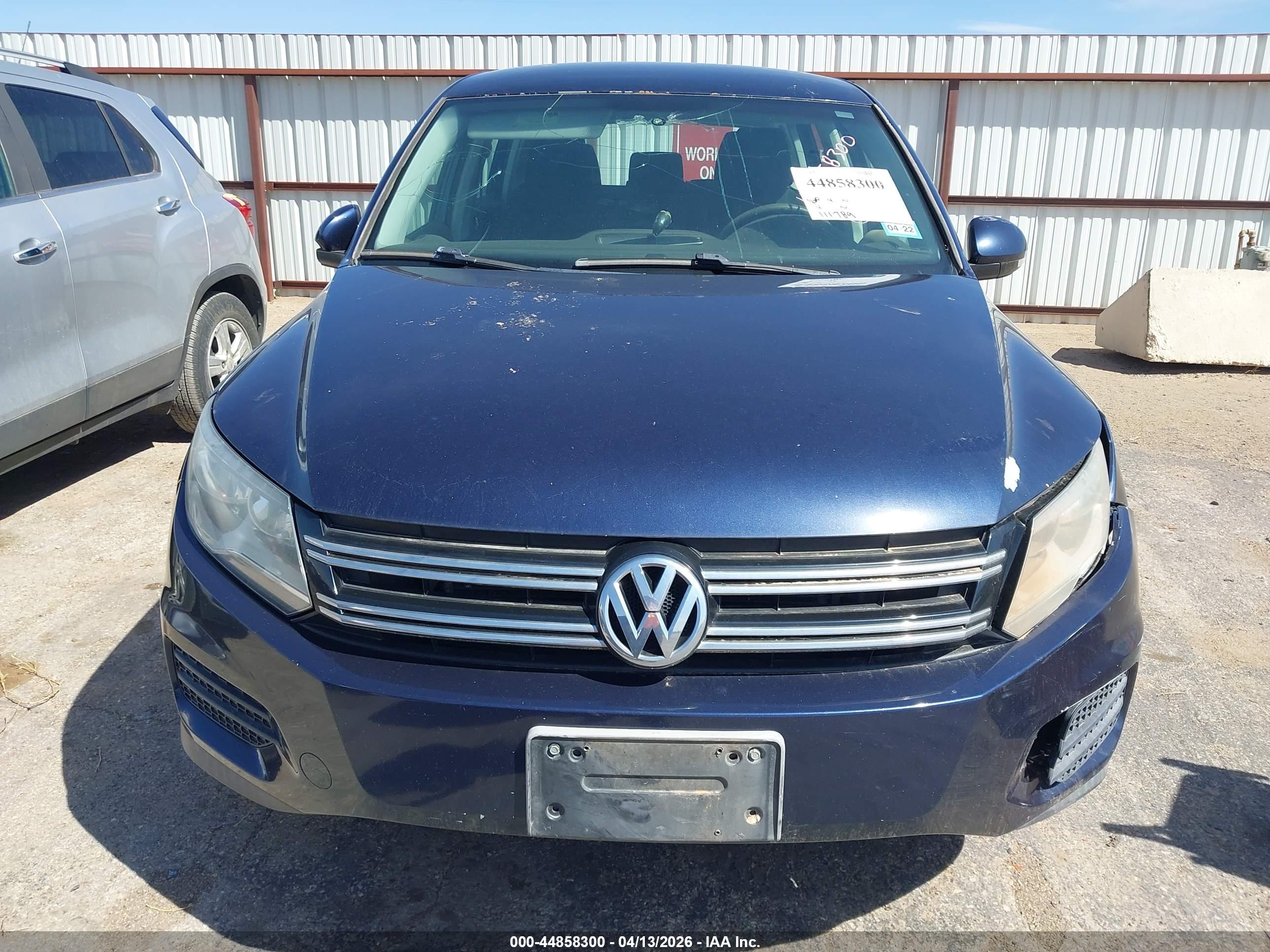 VOLKSWAGEN TIGUAN image 6
