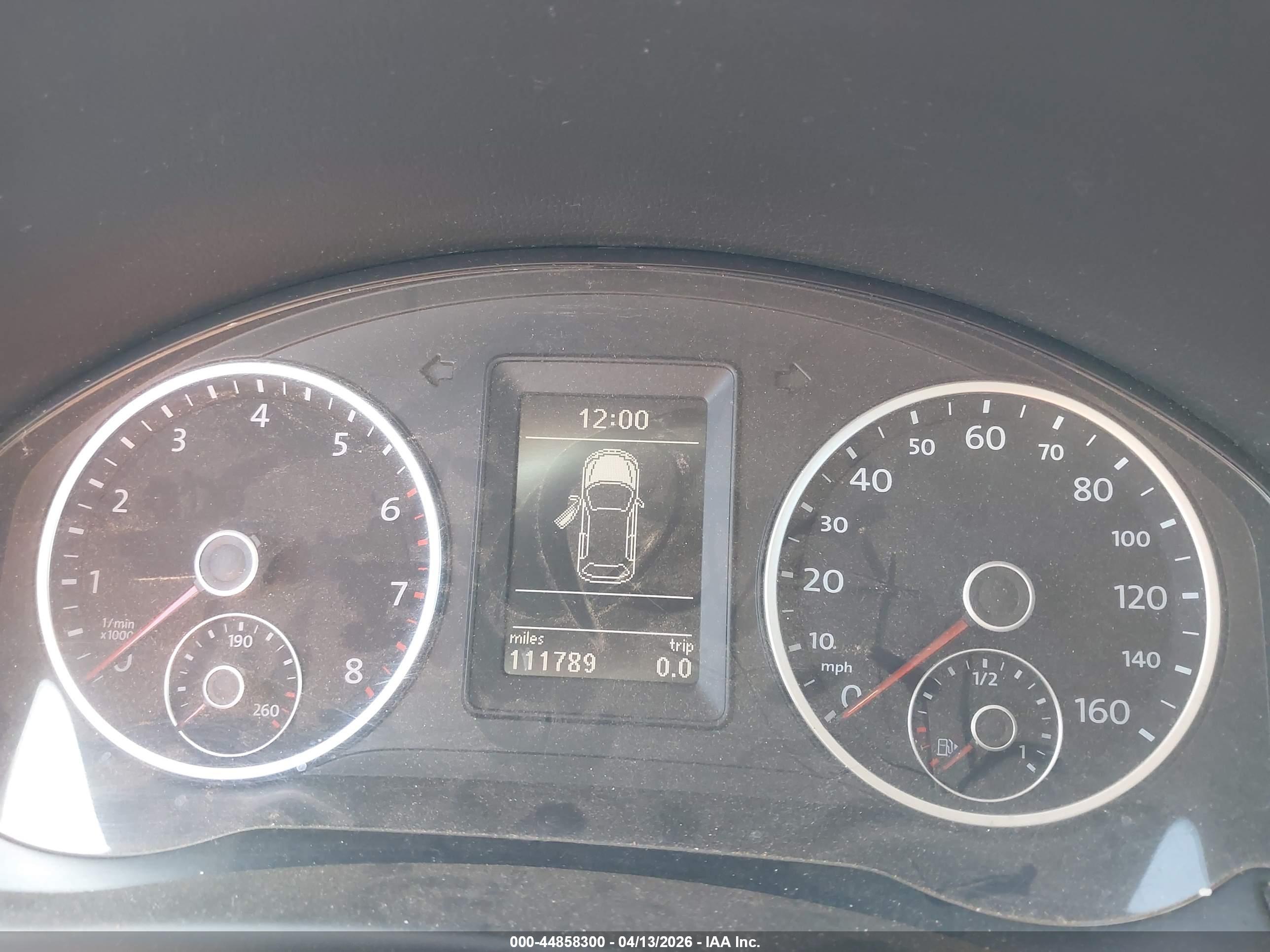 VOLKSWAGEN TIGUAN image 7