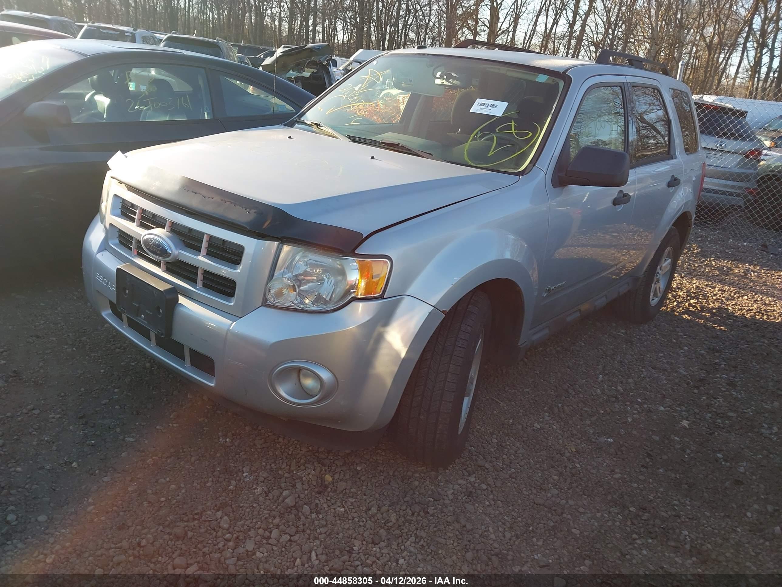 FORD ESCAPE image 2