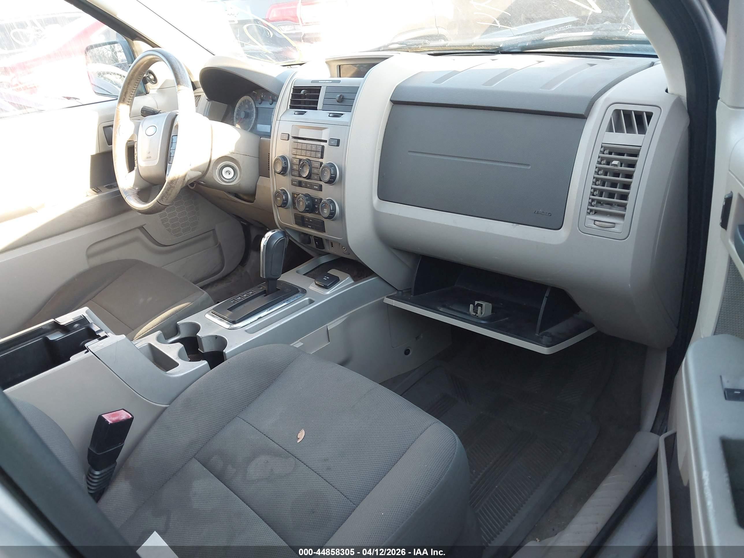 FORD ESCAPE image 5