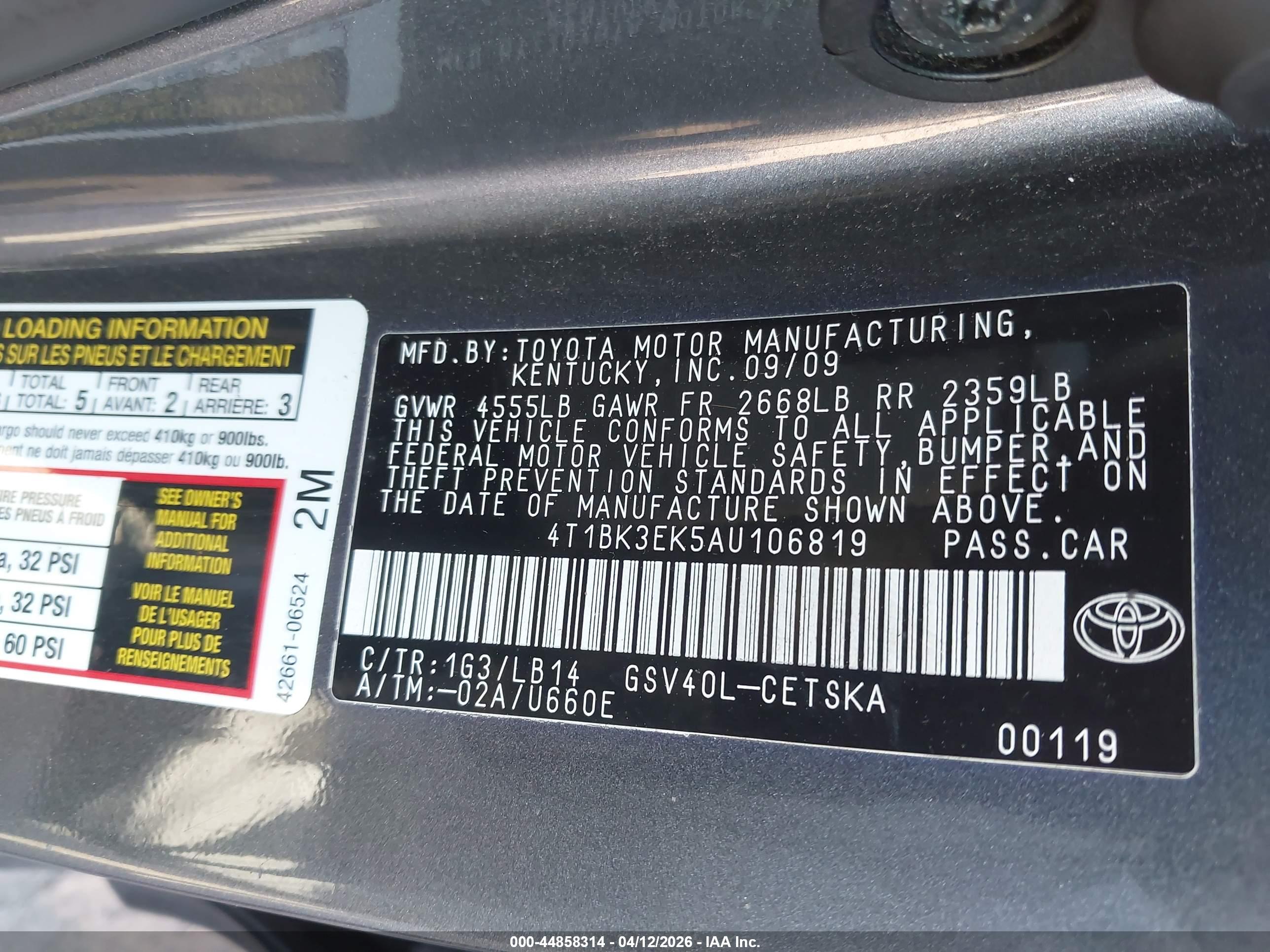TOYOTA CAMRY image 9