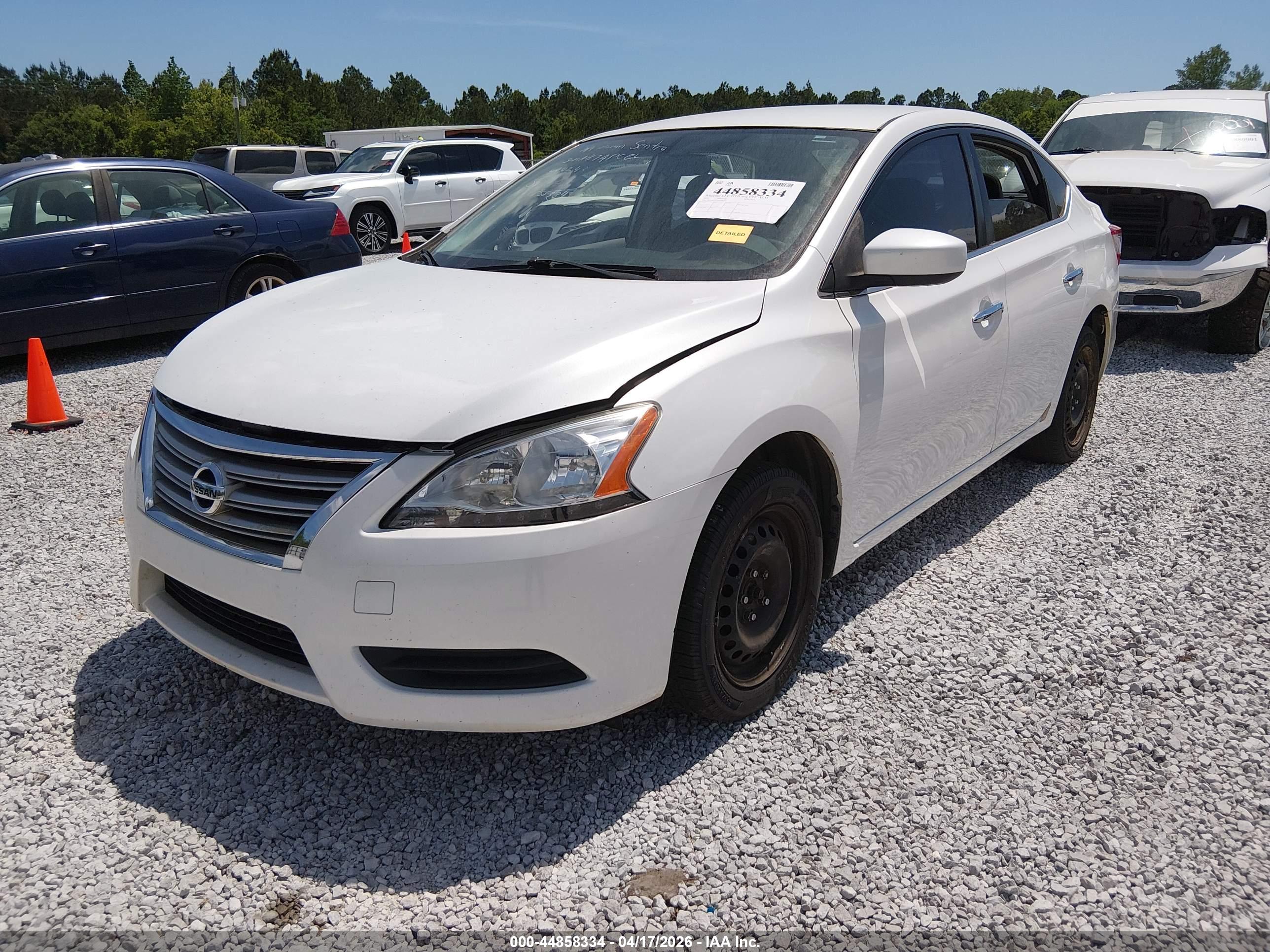 NISSAN SENTRA image 2