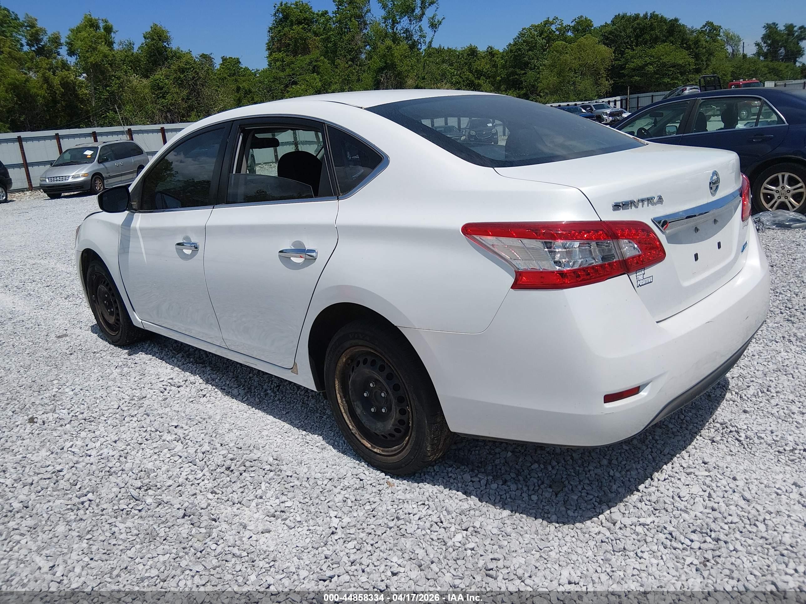 NISSAN SENTRA image 3