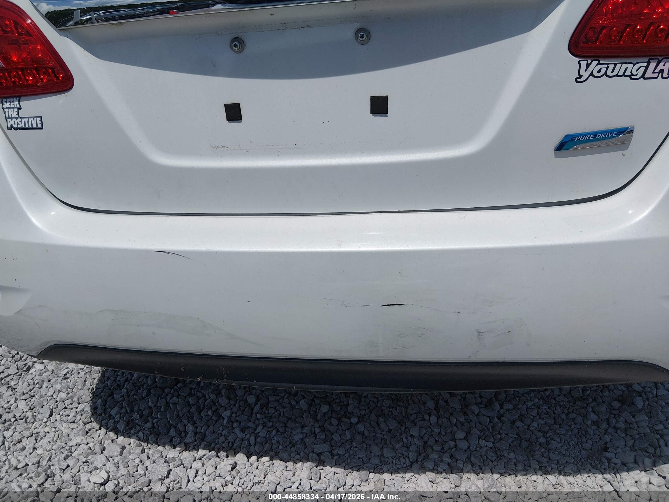 NISSAN SENTRA image 6