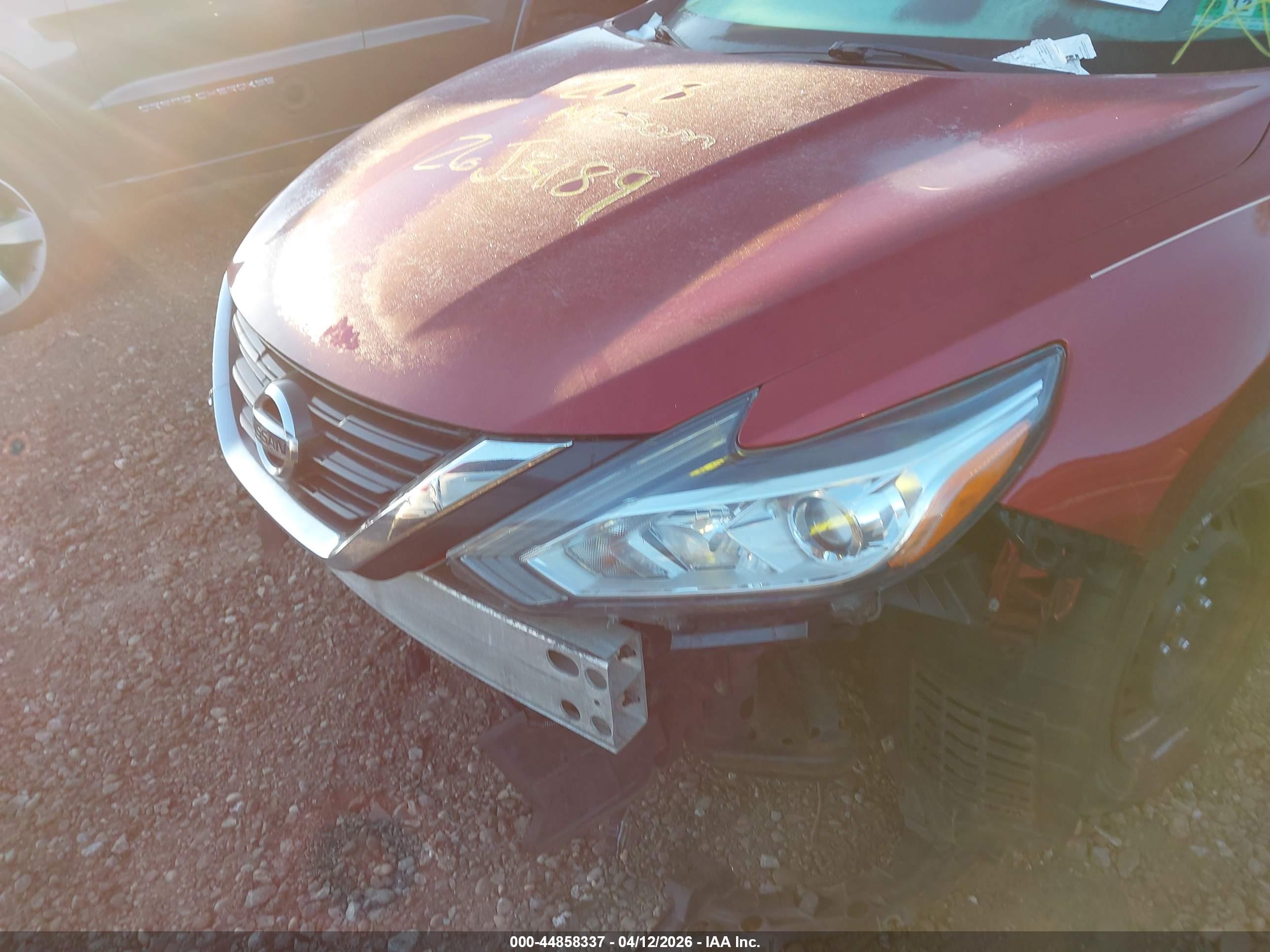 NISSAN ALTIMA image 6
