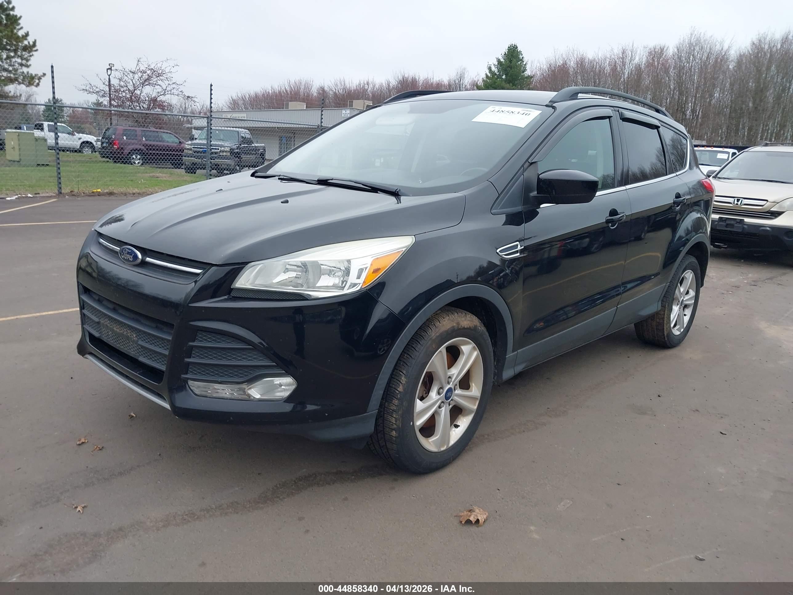 FORD ESCAPE image 2