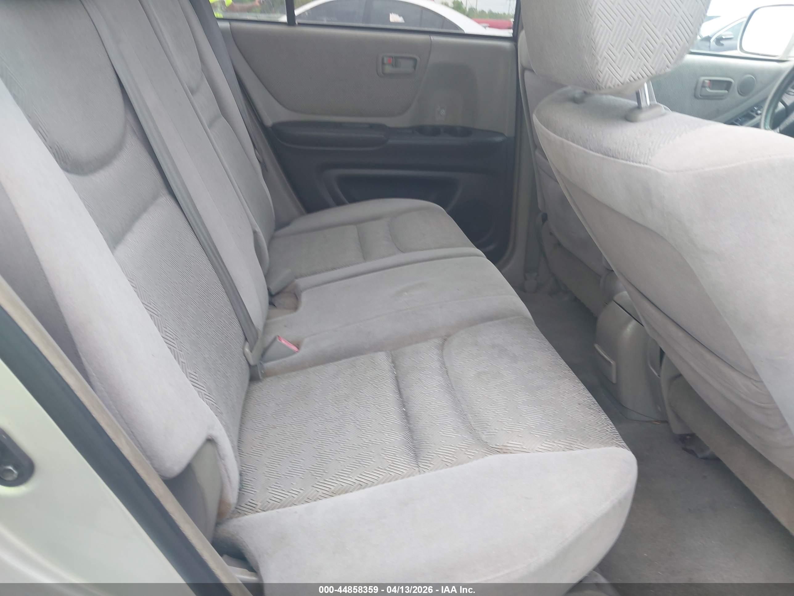 TOYOTA HIGHLANDER image 8
