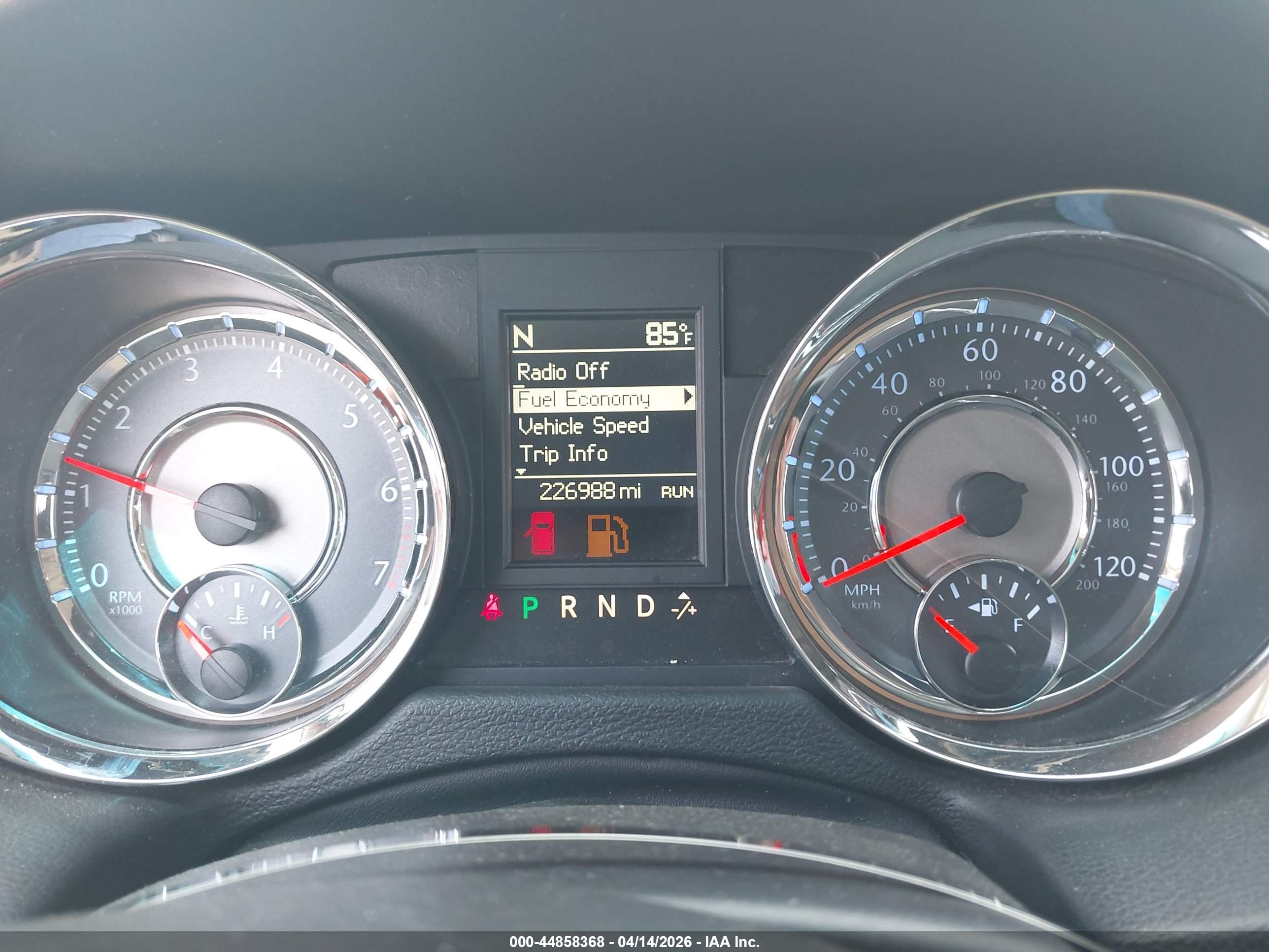 CHRYSLER TOWN image 7