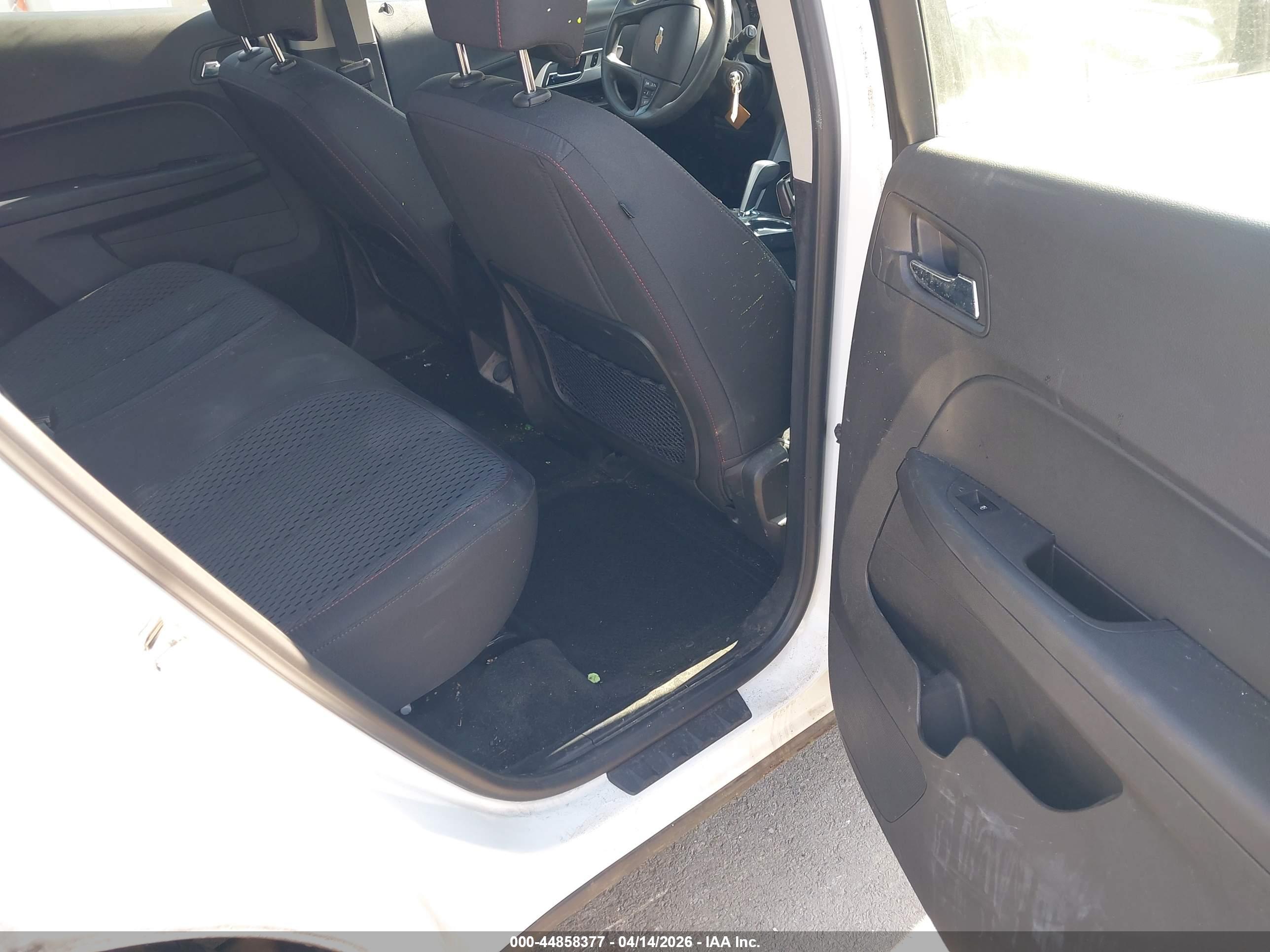 CHEVROLET EQUINOX image 8
