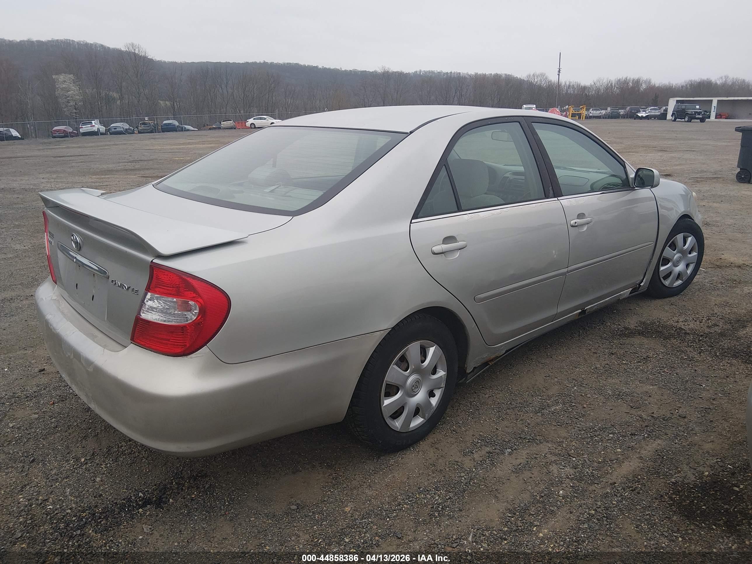 TOYOTA CAMRY image 4