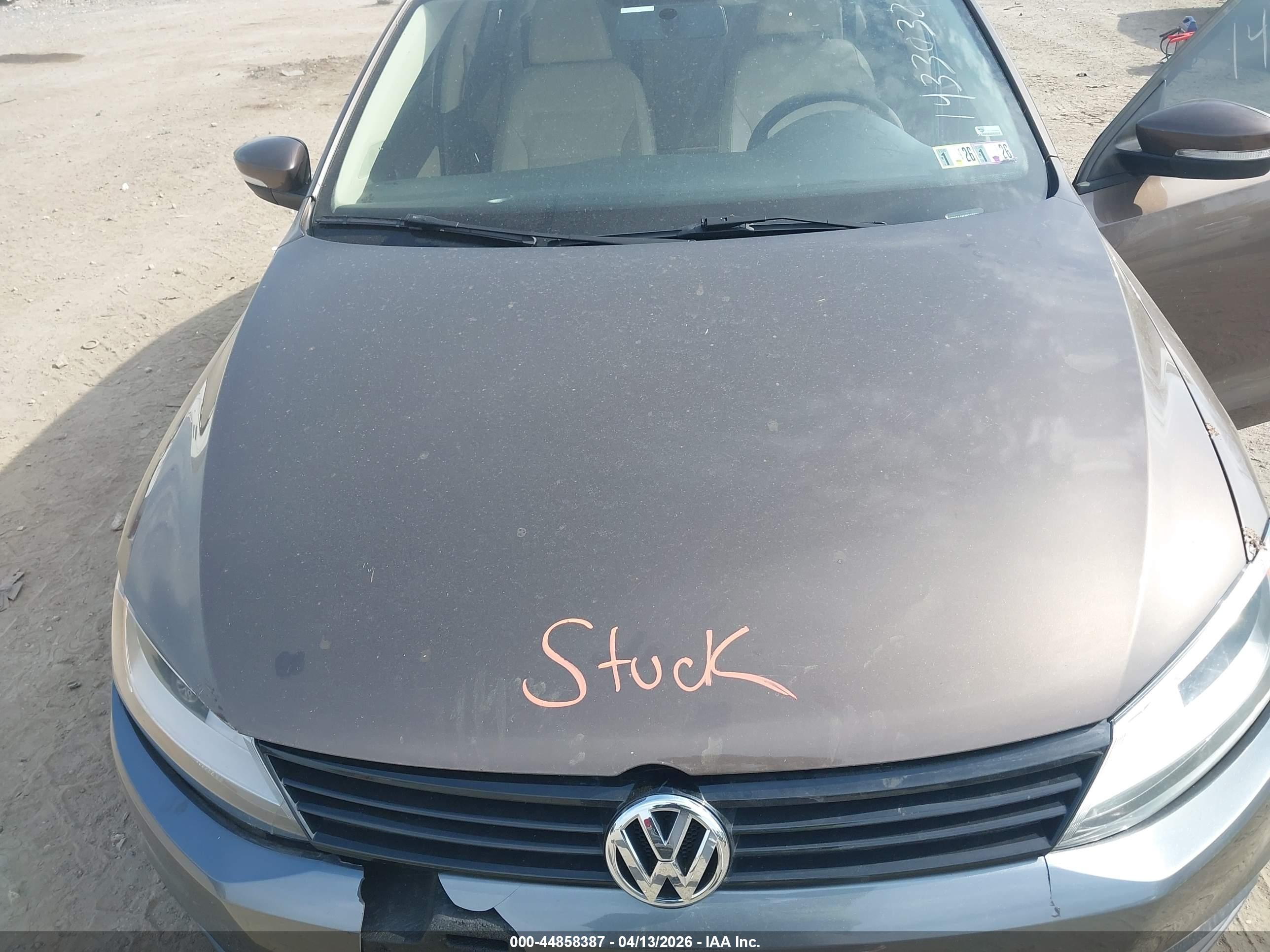 VOLKSWAGEN JETTA image 10