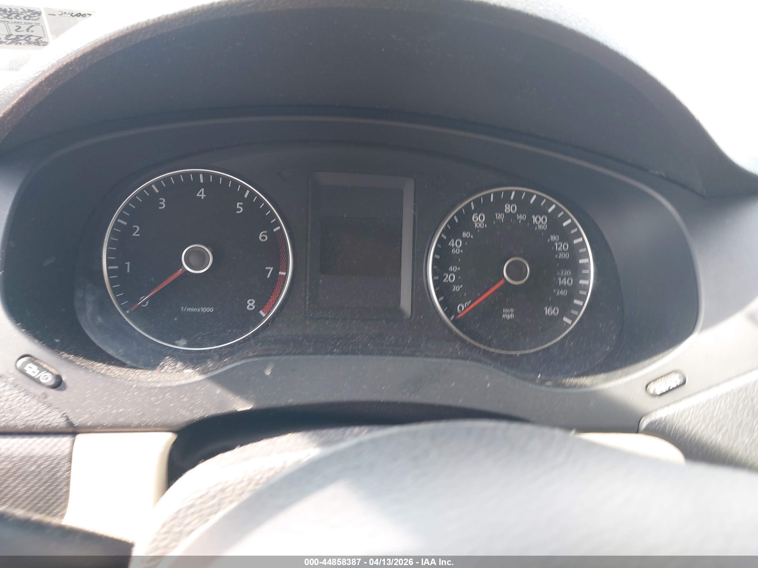 VOLKSWAGEN JETTA image 7