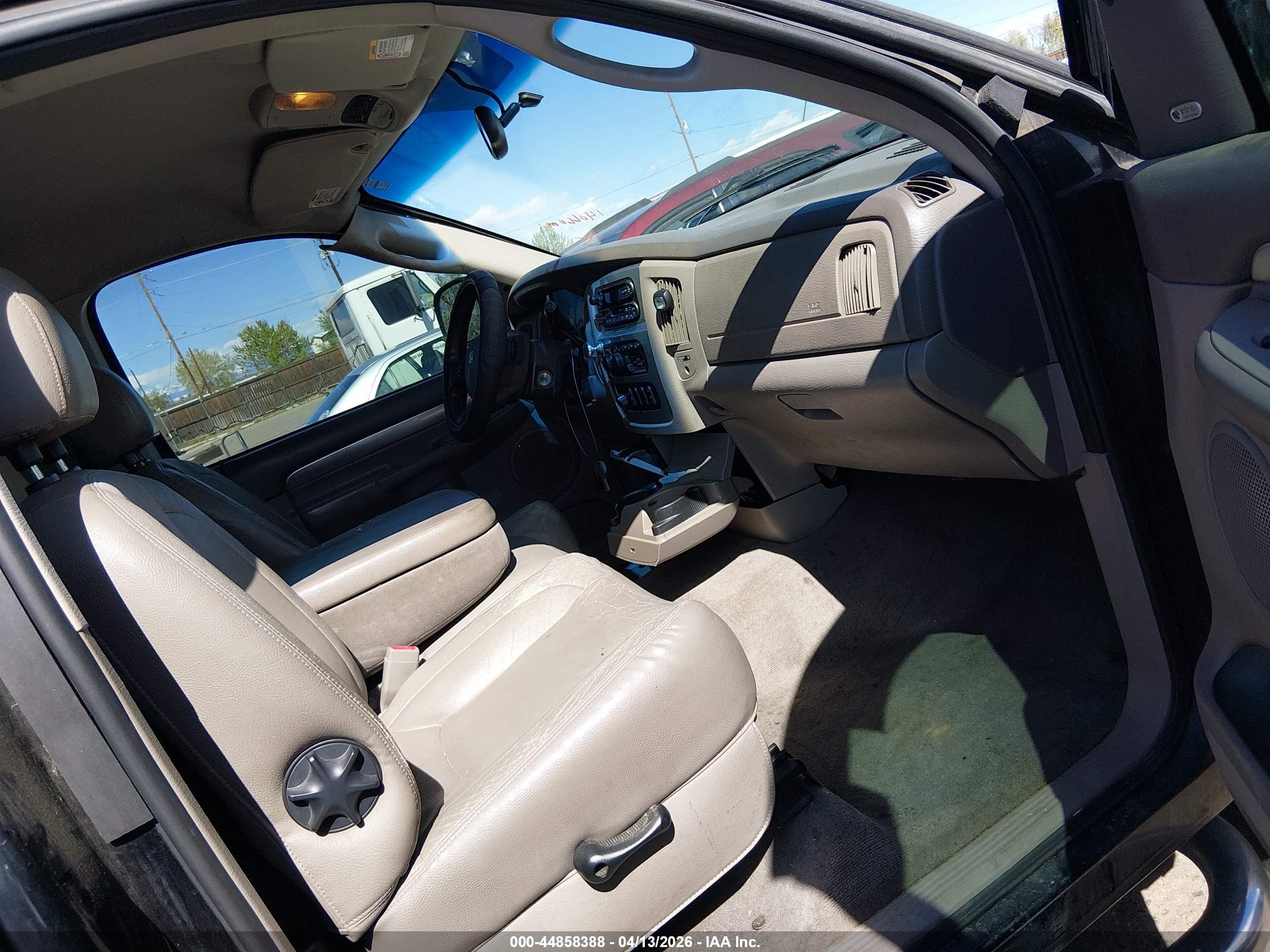 DODGE RAM image 5