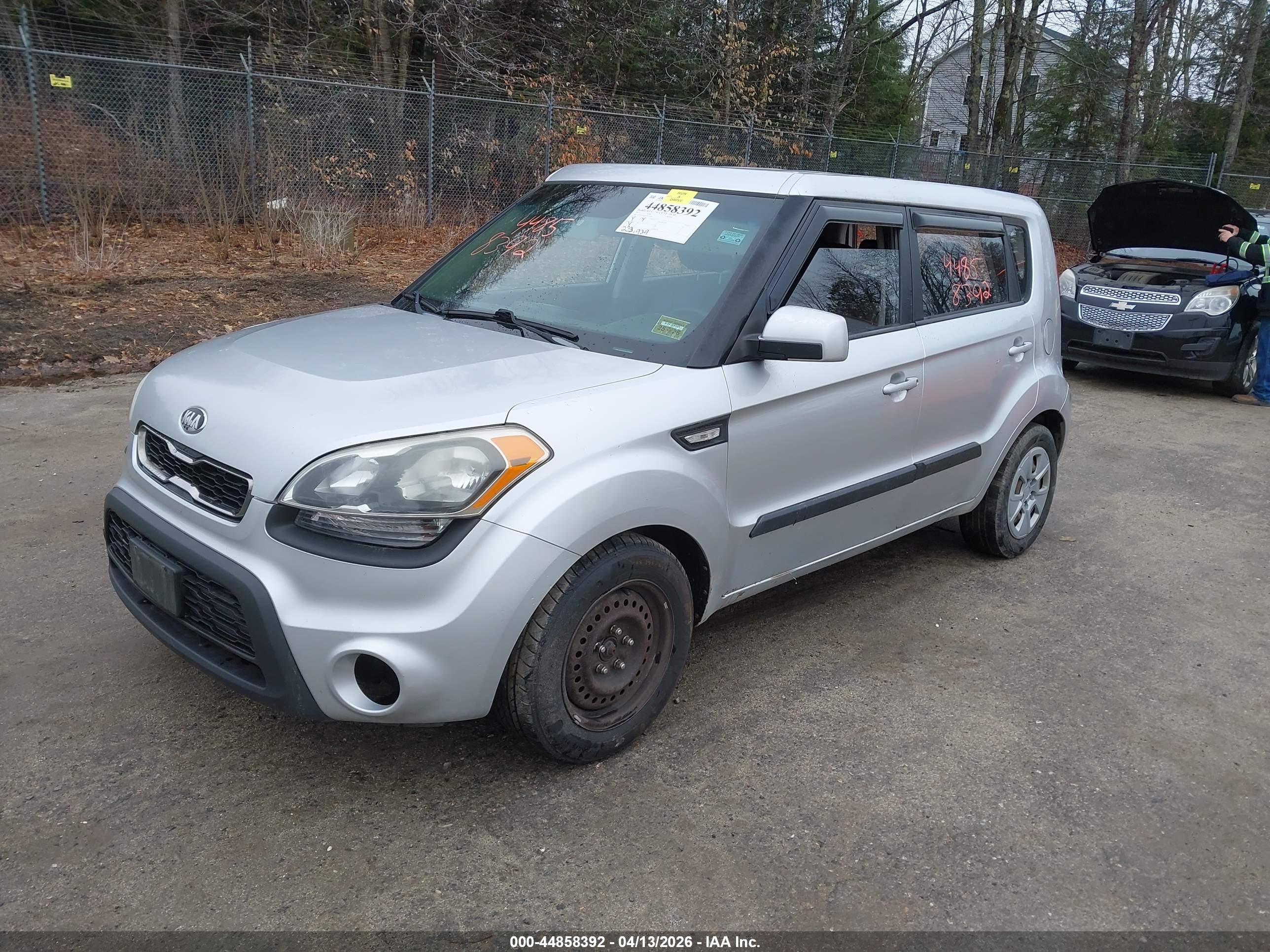 KIA SOUL image 2