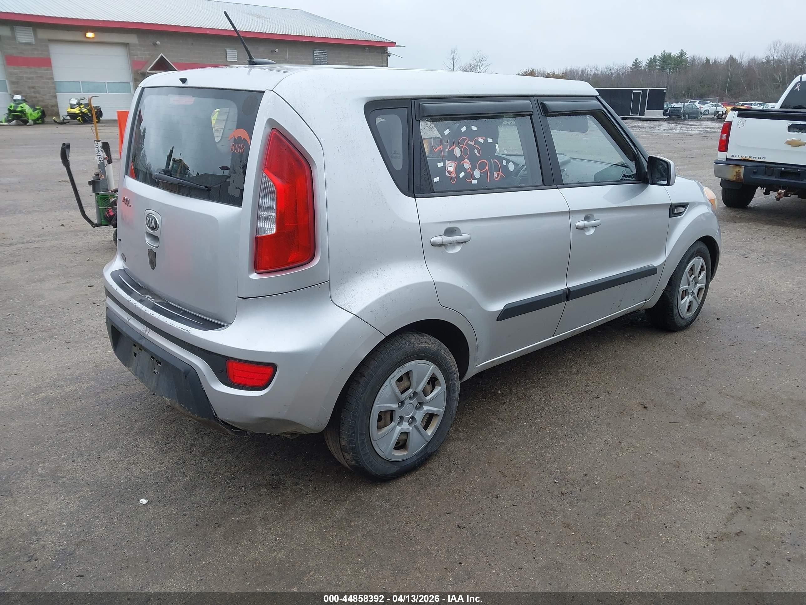 KIA SOUL image 4