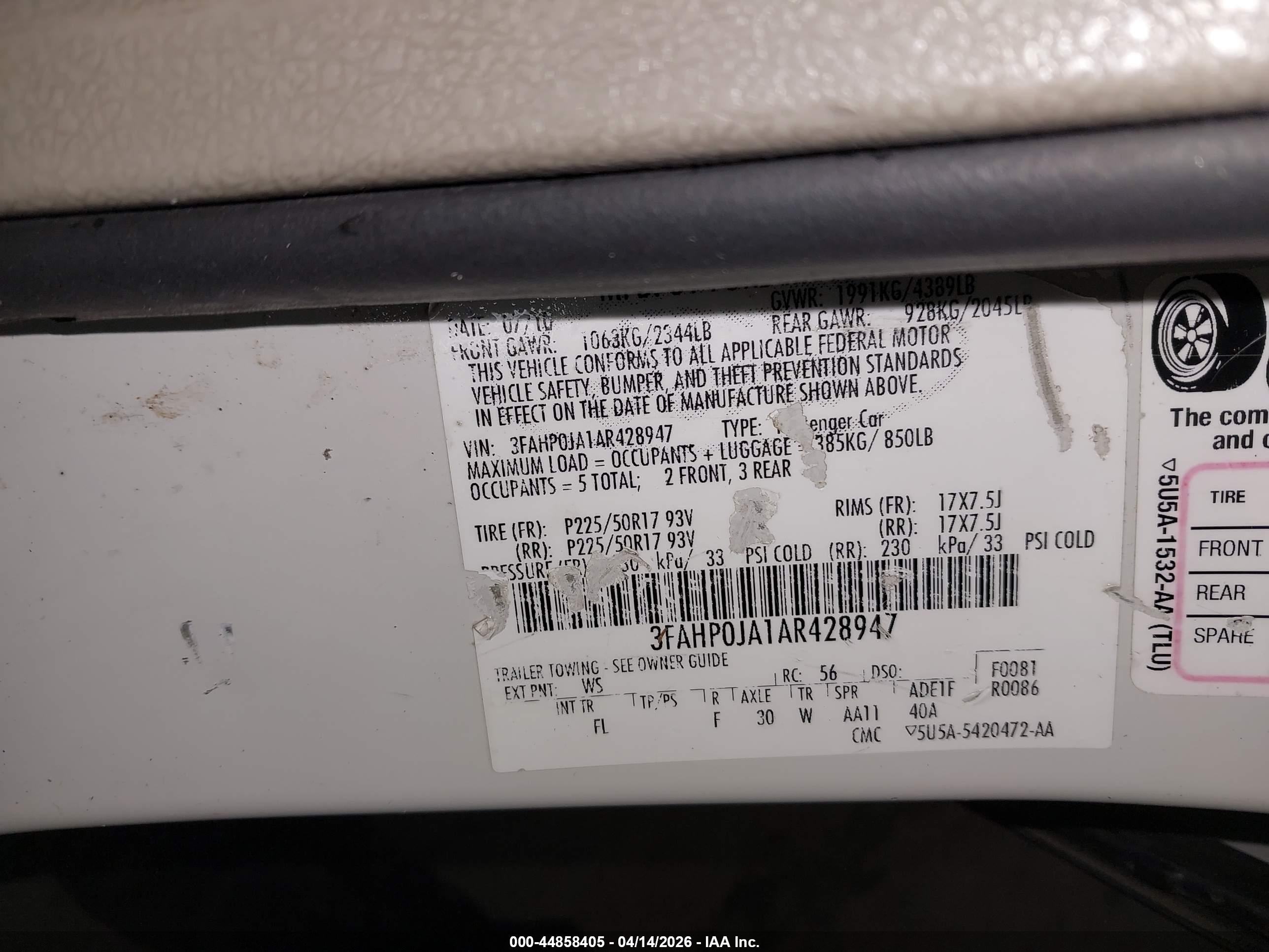 FORD FUSION image 9