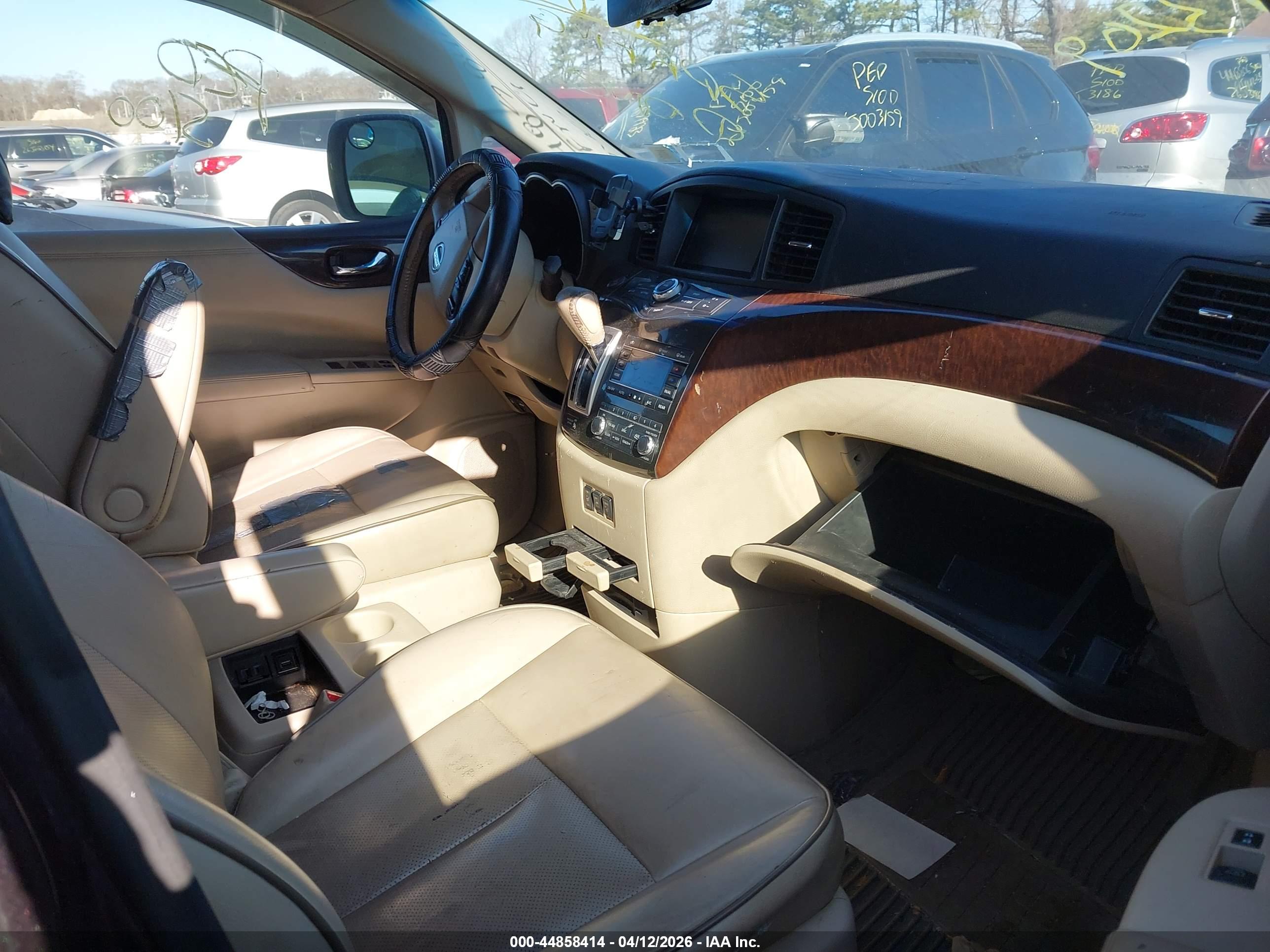 NISSAN QUEST image 5
