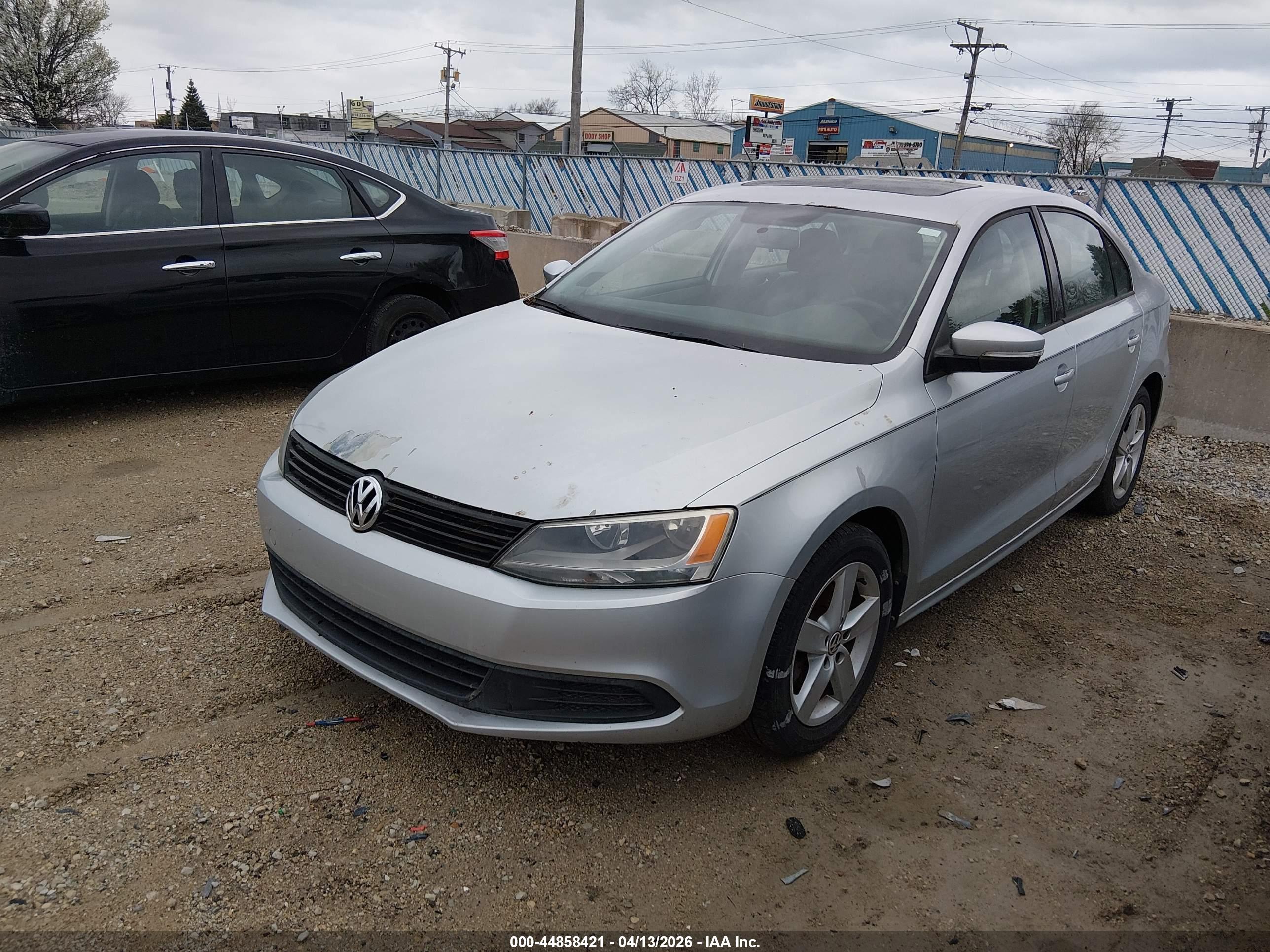 VOLKSWAGEN JETTA image 2