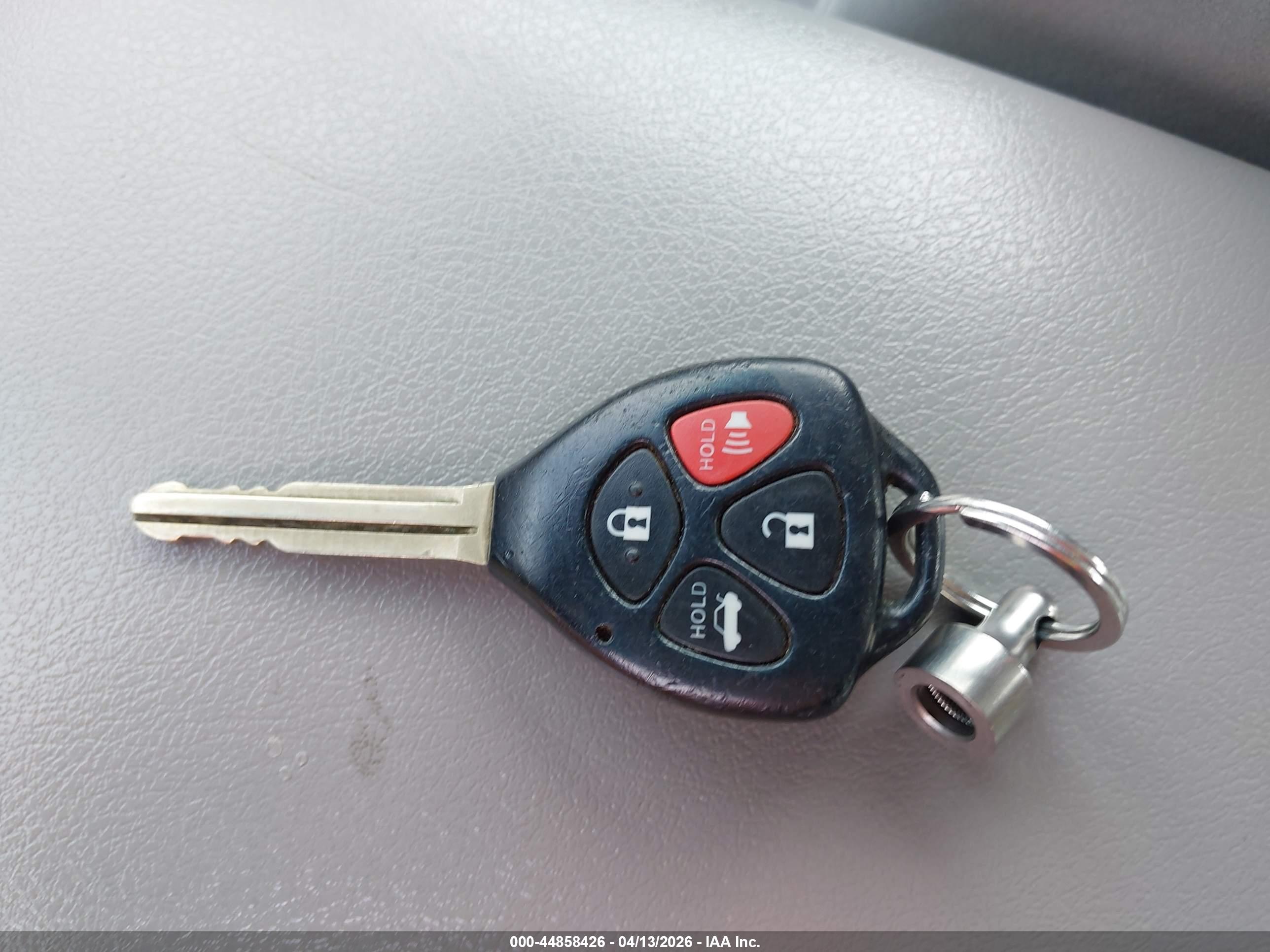 TOYOTA CAMRY image 11