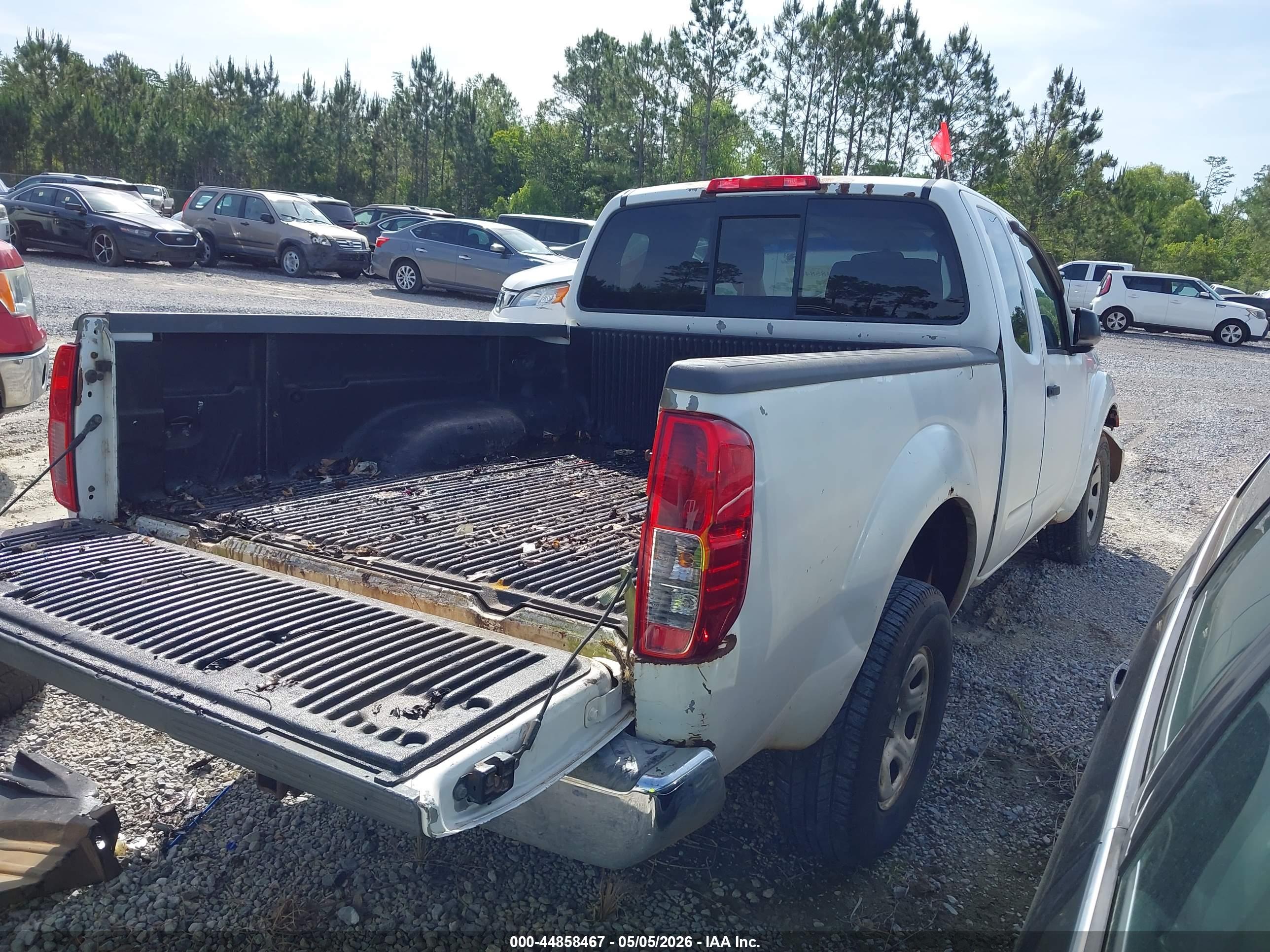 NISSAN FRONTIER image 4