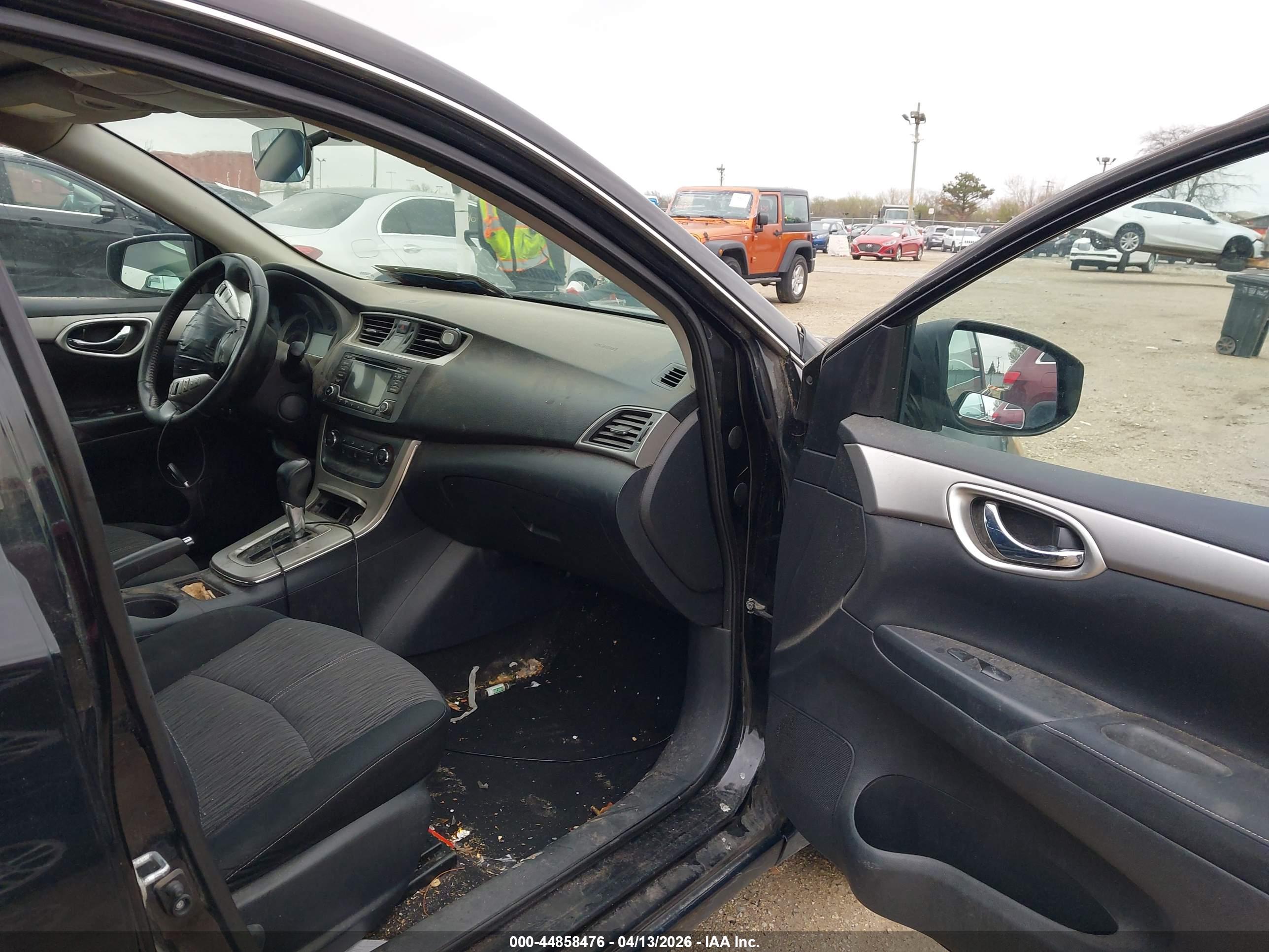 NISSAN SENTRA image 5