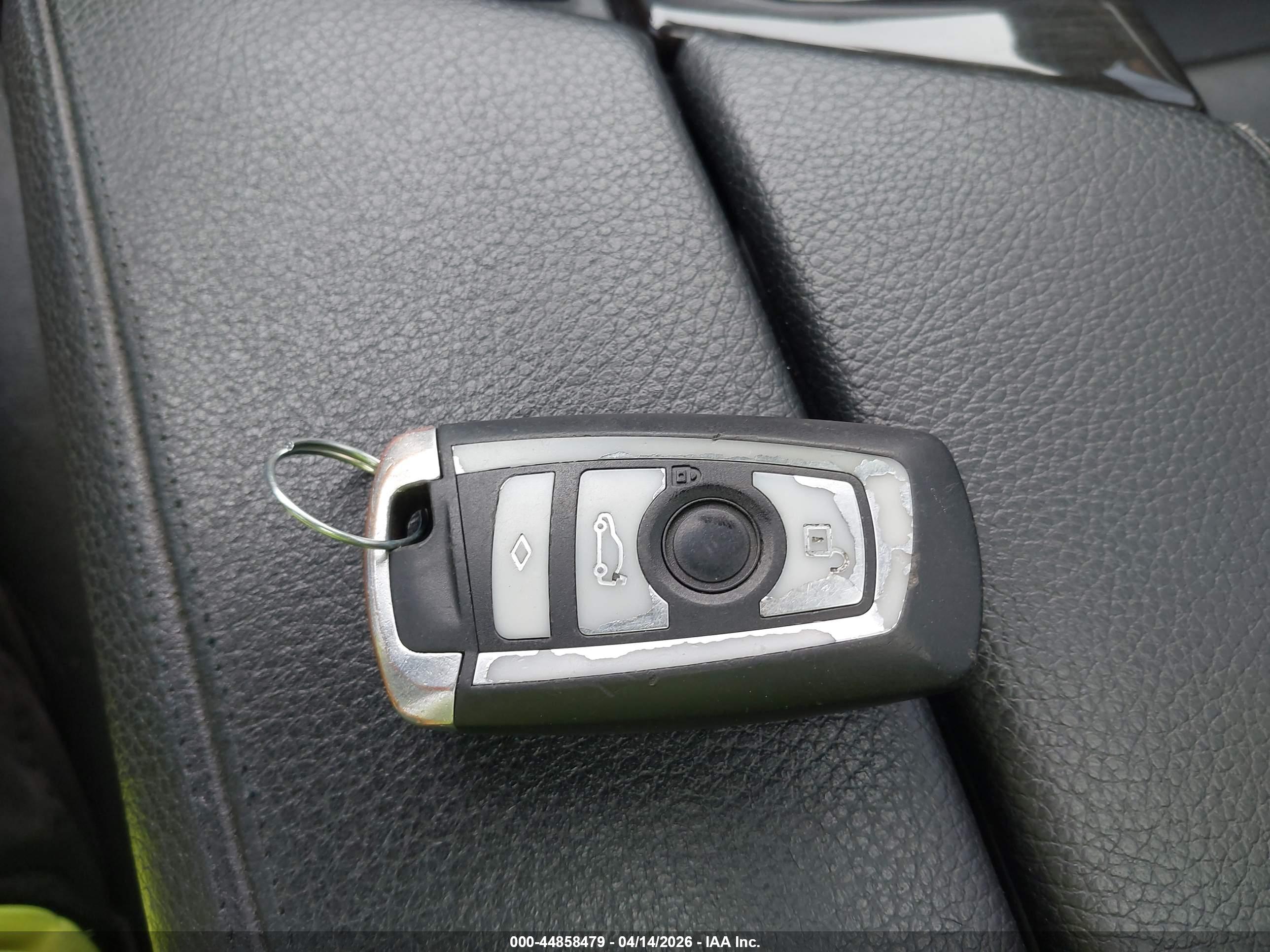 BMW 550I image 11