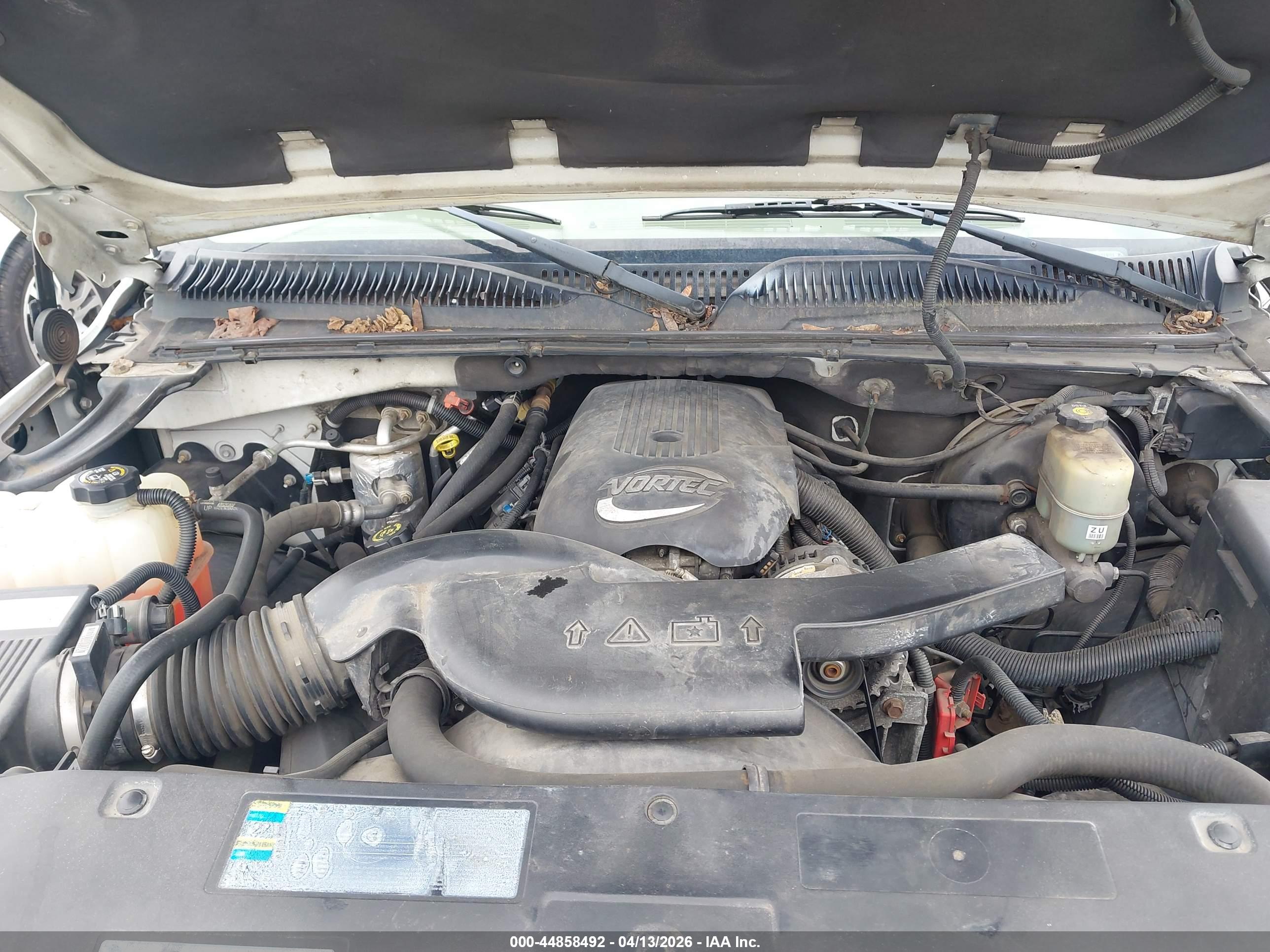 CHEVROLET TAHOE image 10