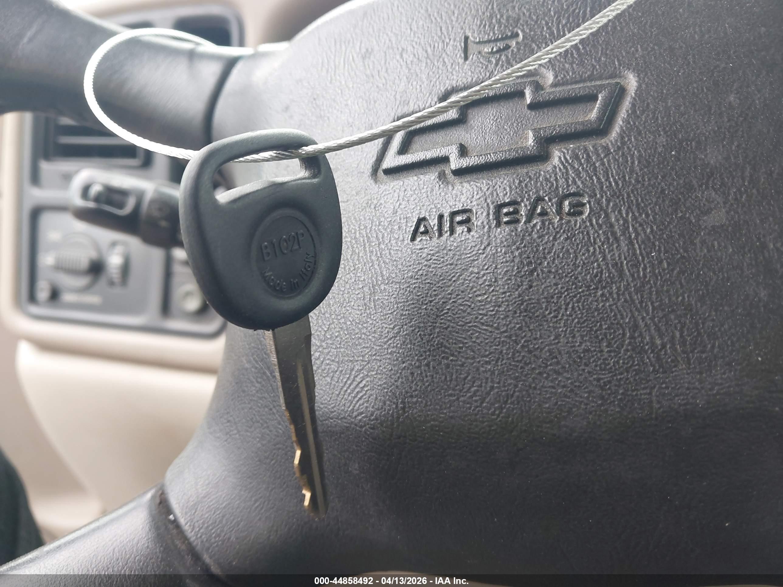 CHEVROLET TAHOE image 11
