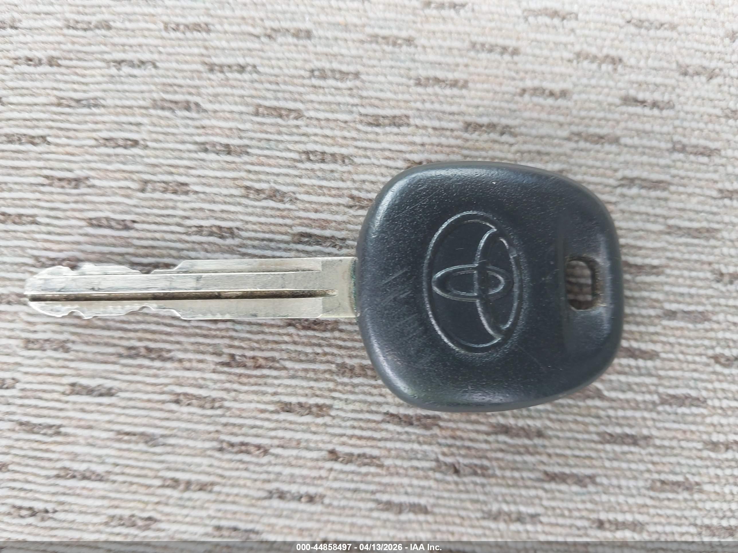TOYOTA CAMRY image 11