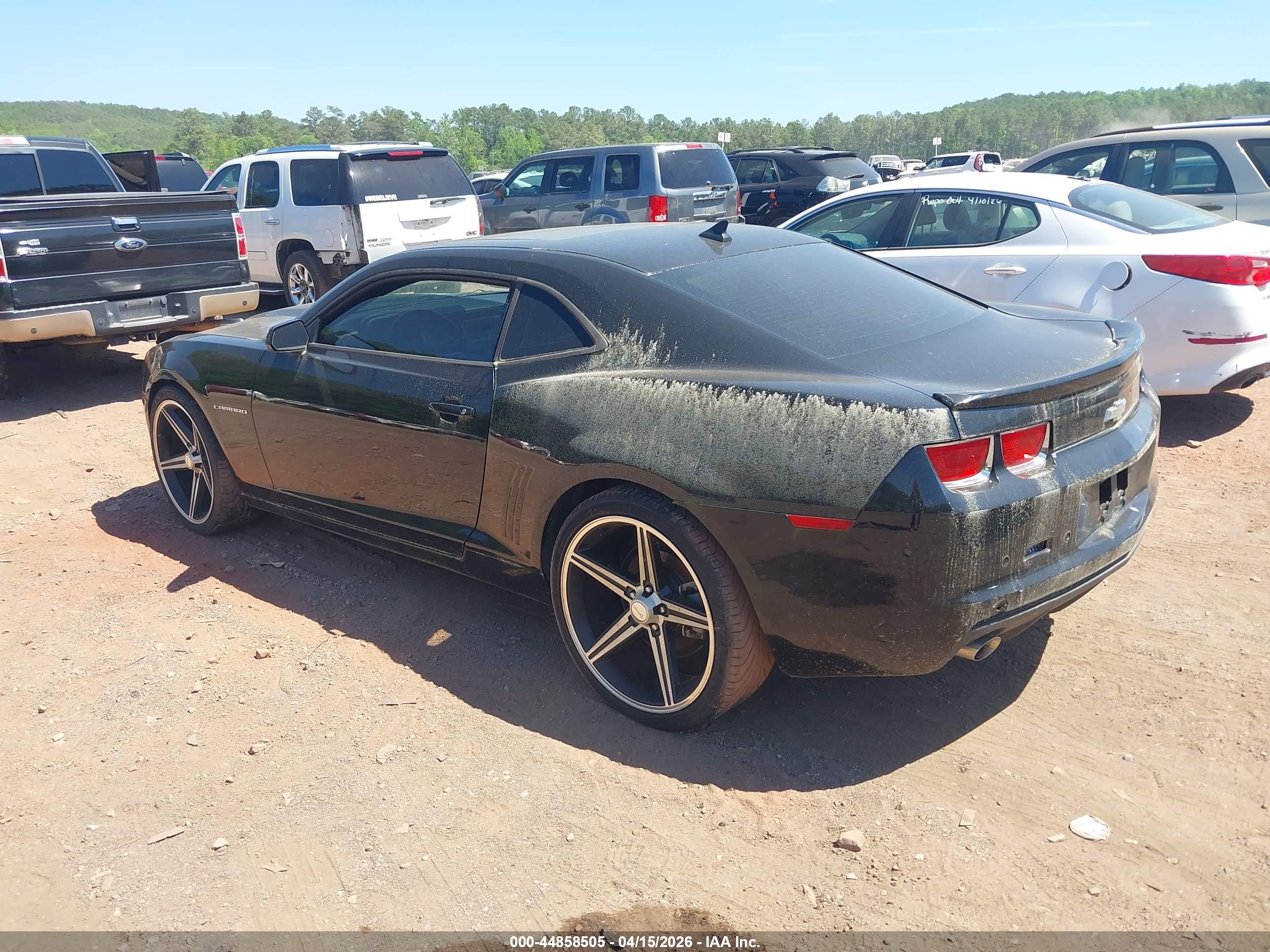 CHEVROLET CAMARO image 3