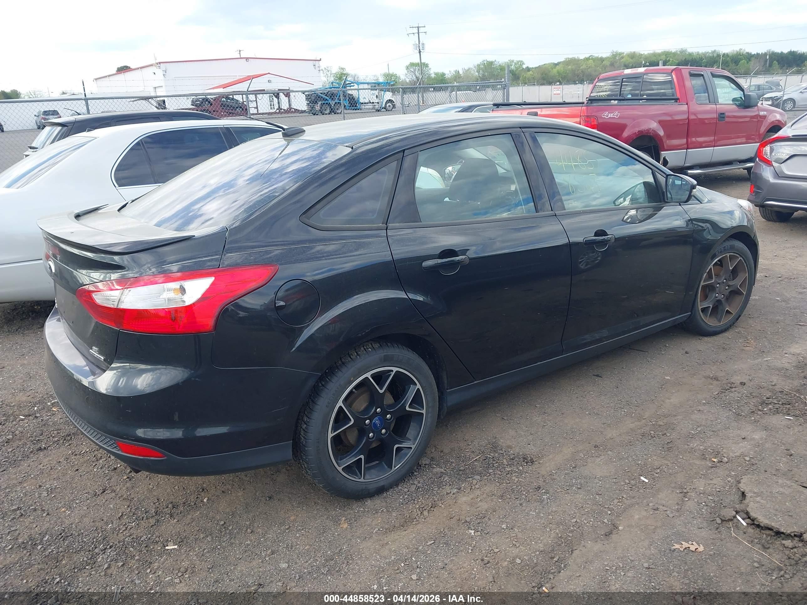 FORD FOCUS image 4