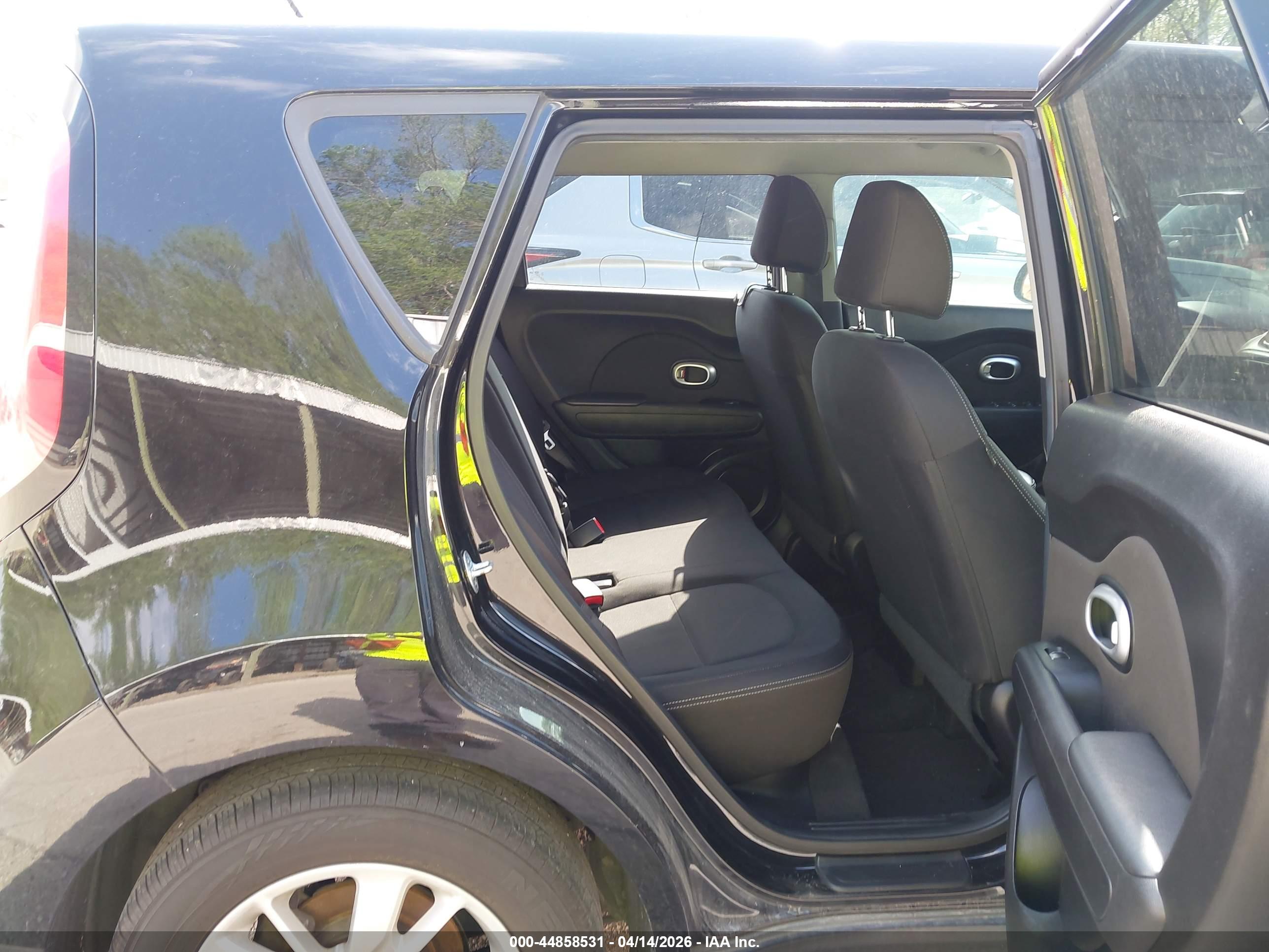 KIA SOUL image 8