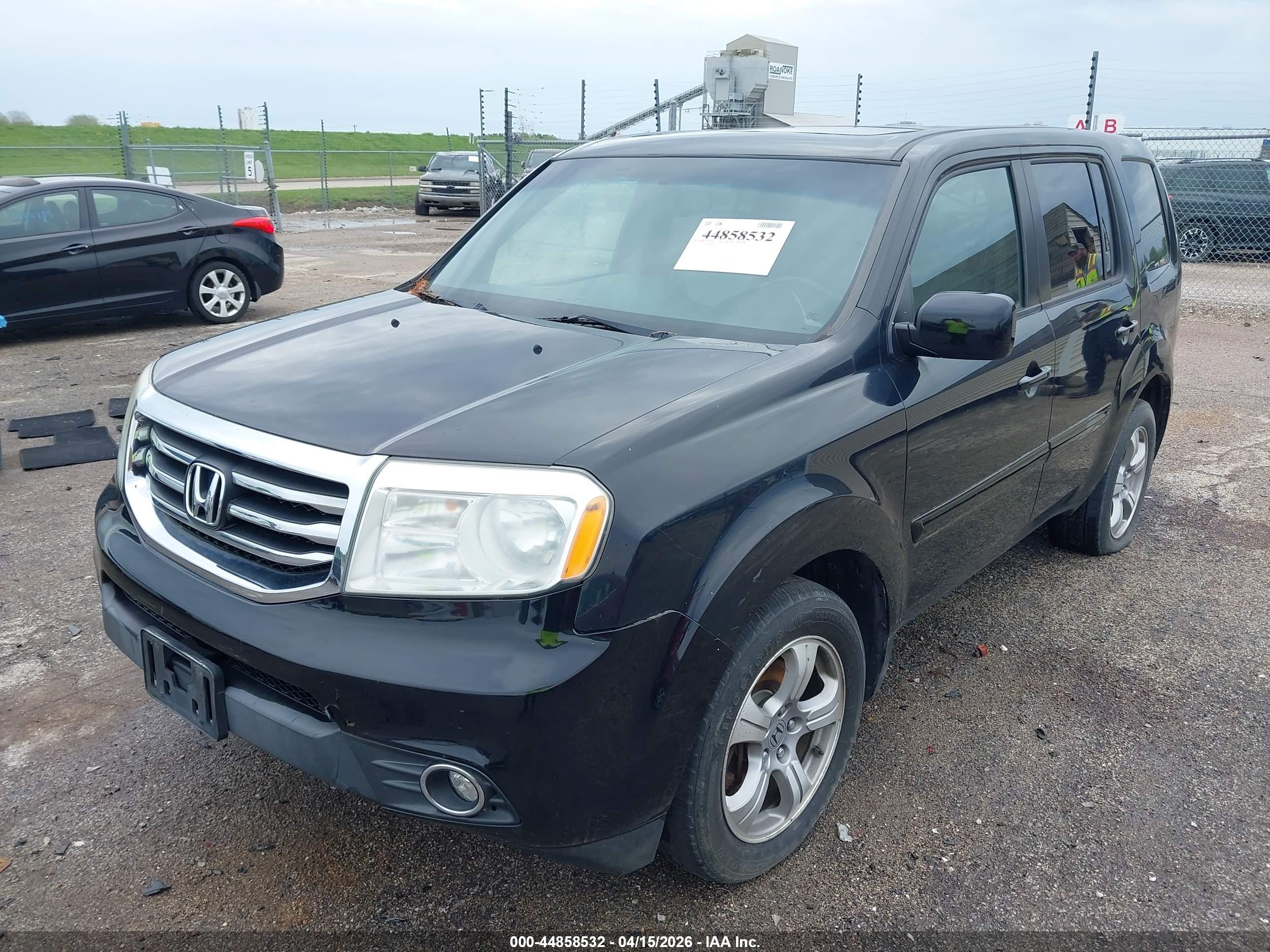 HONDA PILOT image 2